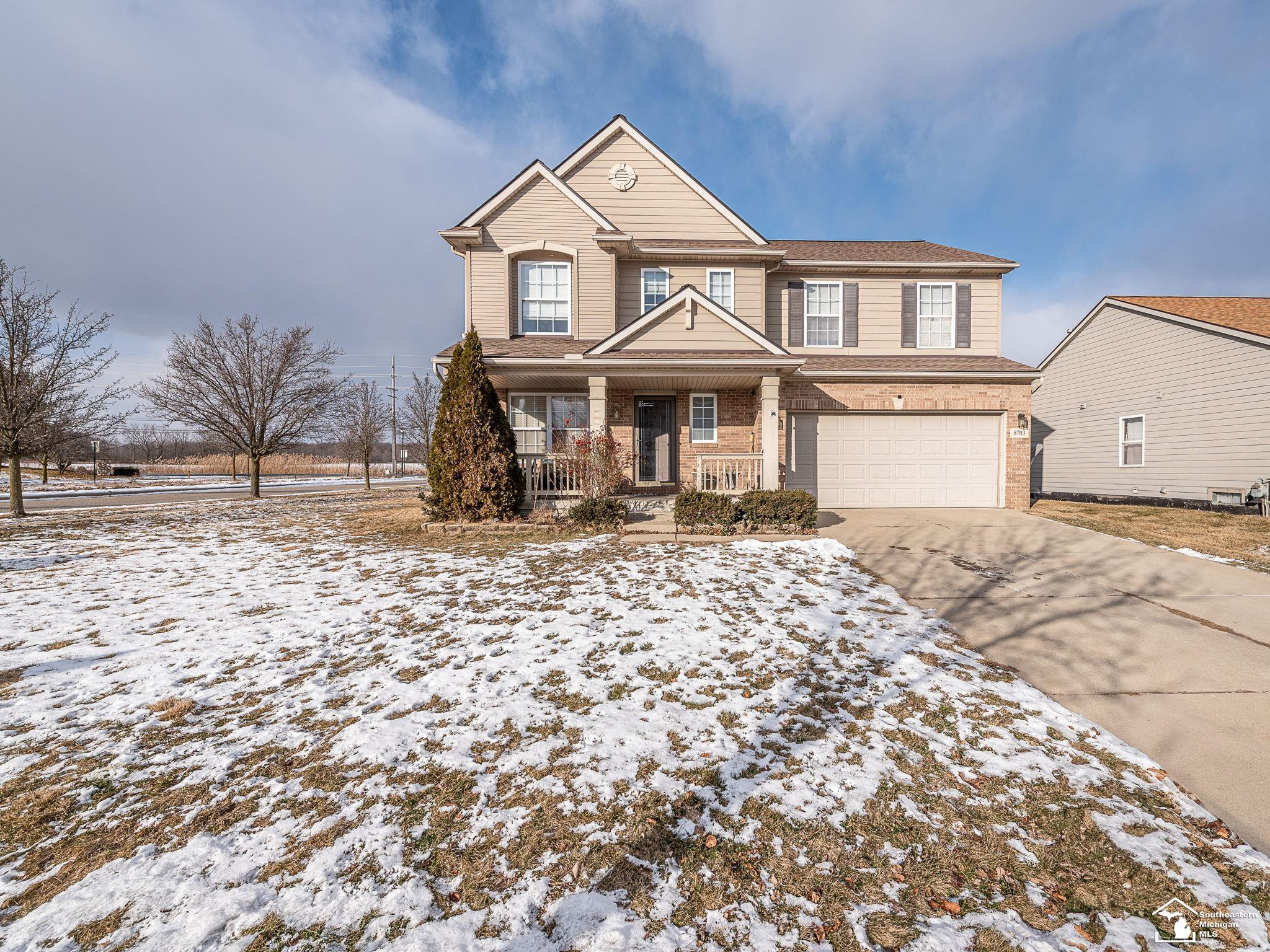 8703 Barrington, Ypsilanti, MI 48198 — front exterior