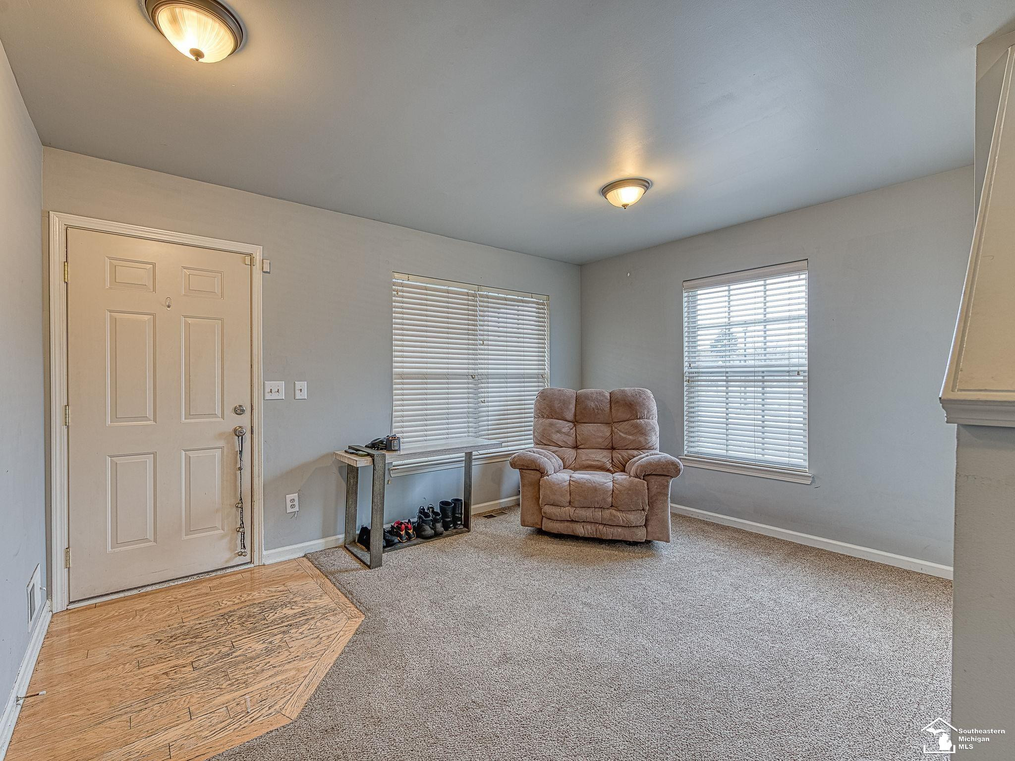 8703 Barrington, Ypsilanti, MI 48198 — Photo 10