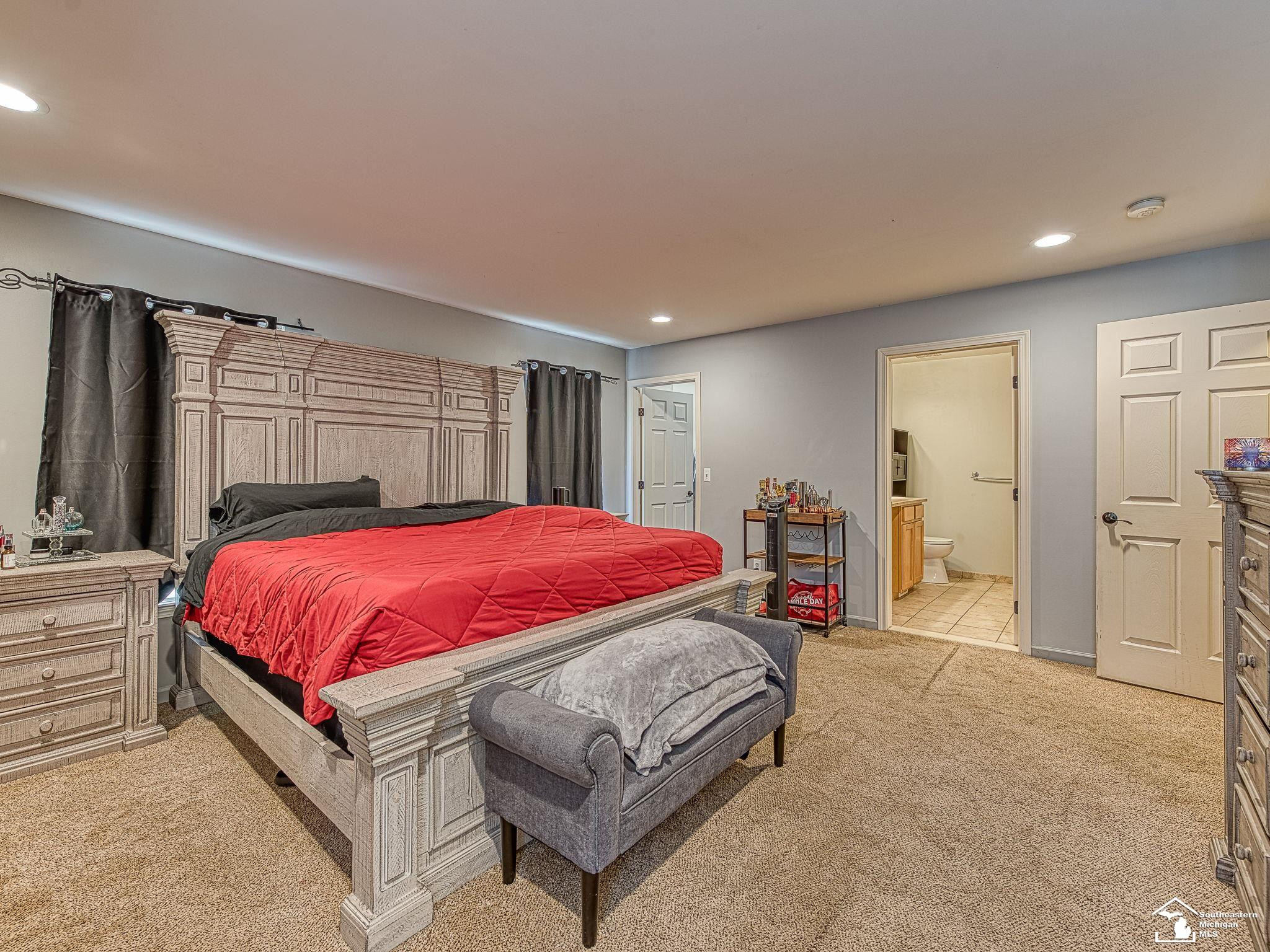 8703 Barrington, Ypsilanti, MI 48198 — Photo 21