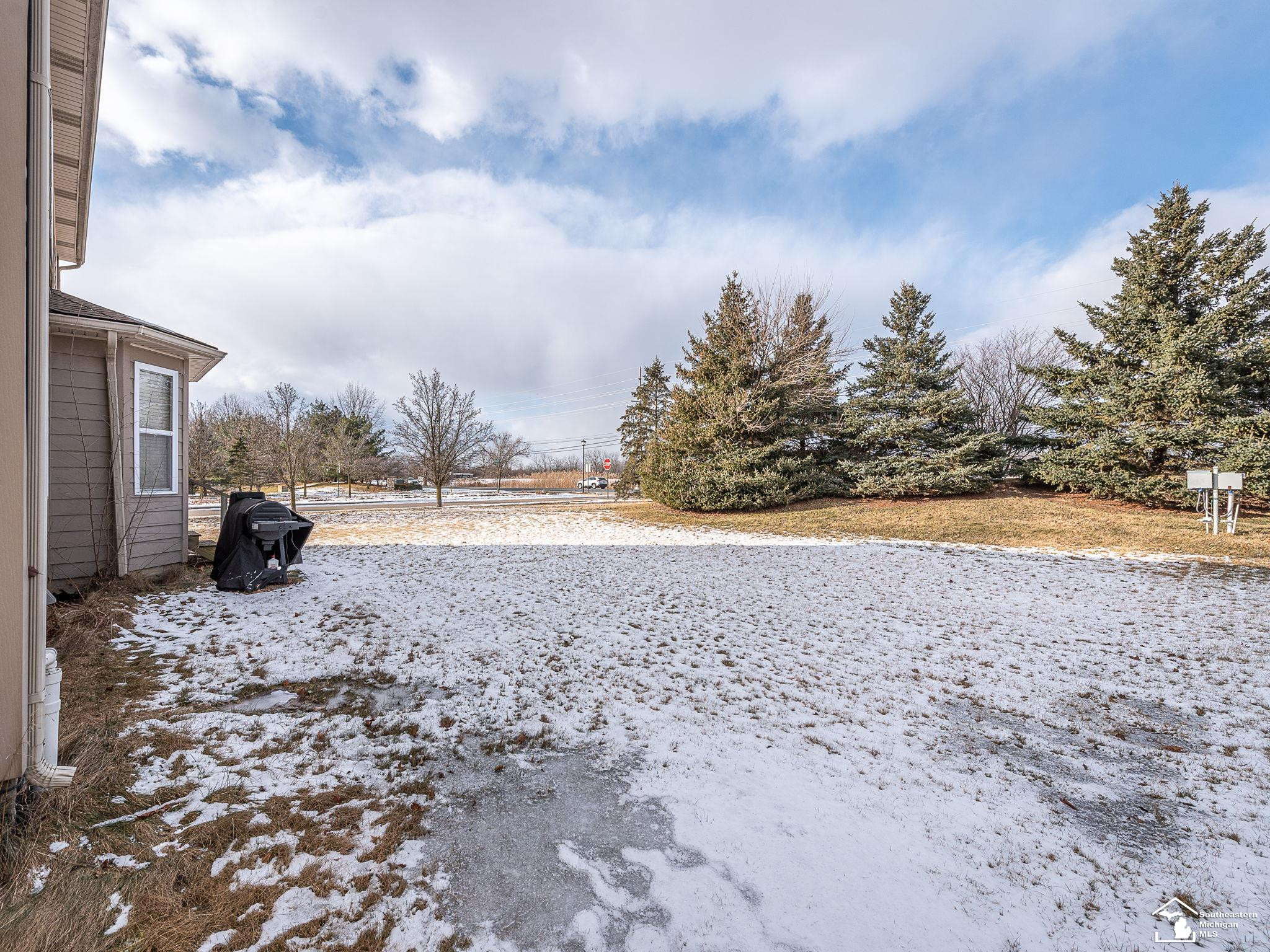 8703 Barrington, Ypsilanti, MI 48198 — Photo 29