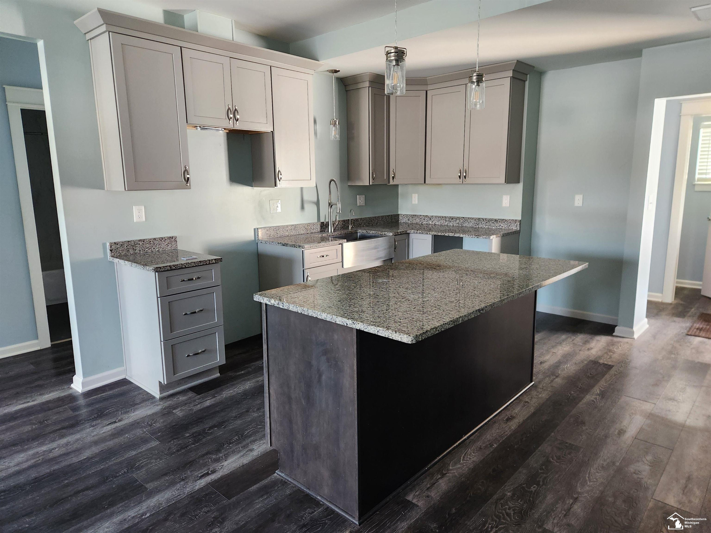 1705 Monroe, Carleton, MI 48117 — Photo 2