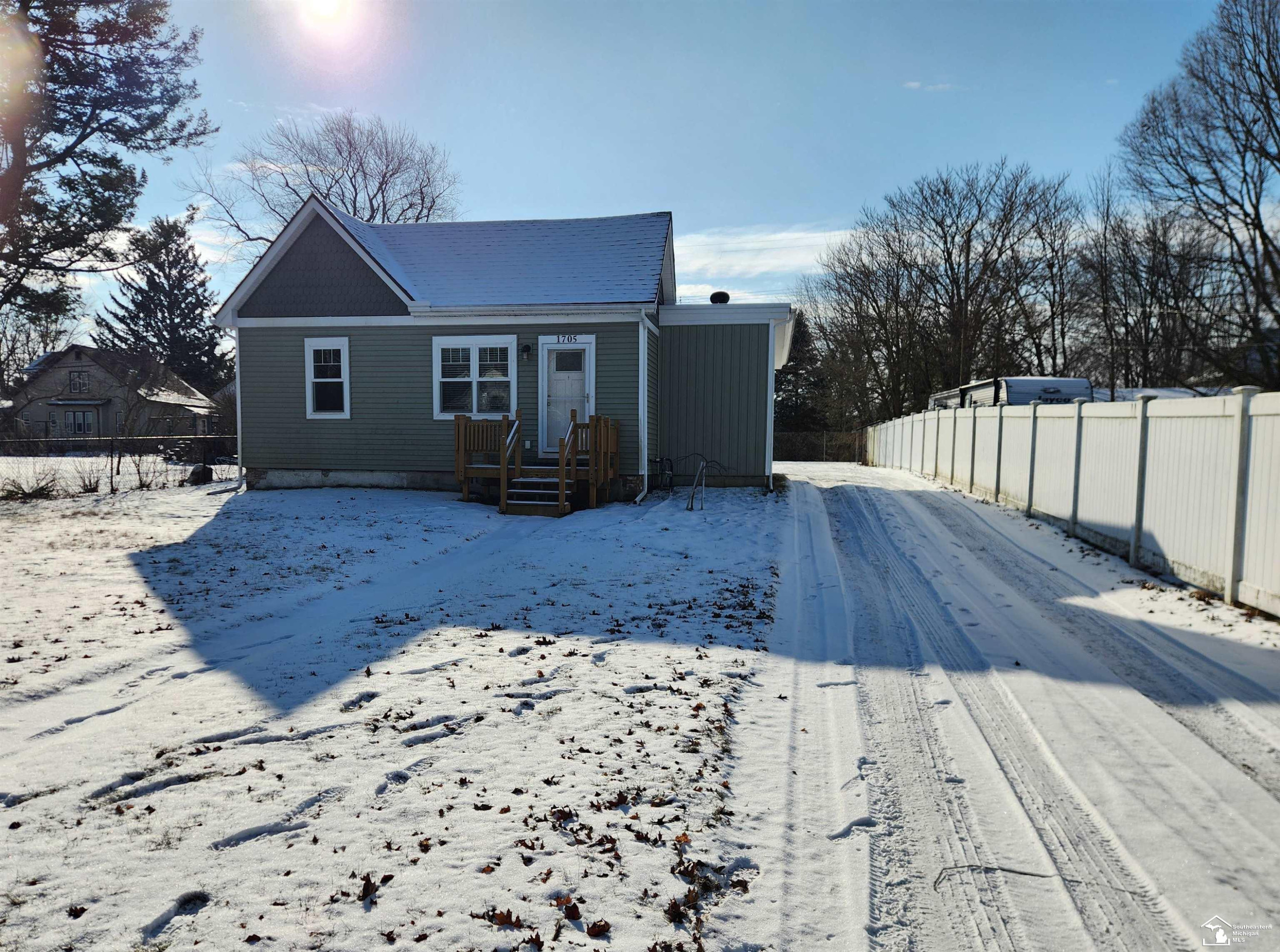 1705 Monroe, Carleton, MI 48117 — Photo 17