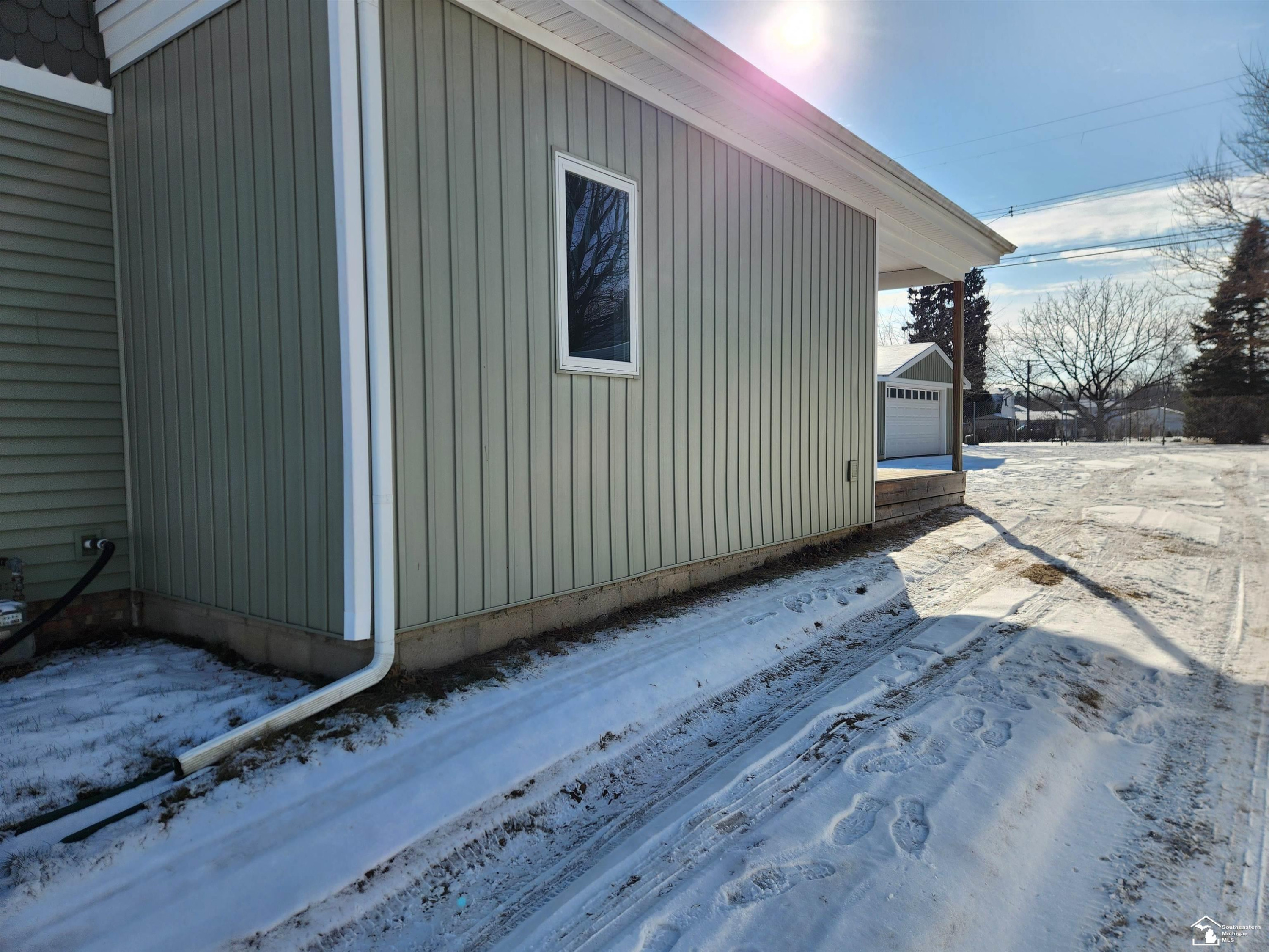 1705 Monroe, Carleton, MI 48117 — Photo 18