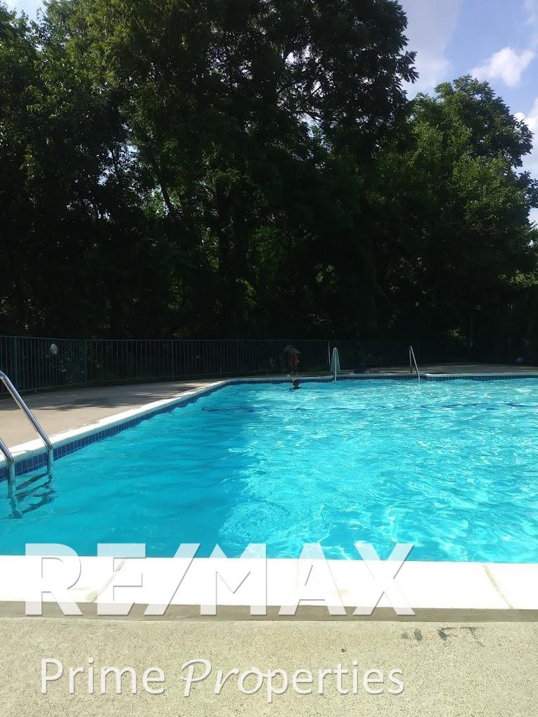 22700 Garrison Street, 704, Dearborn, MI 48124 — Photo 4