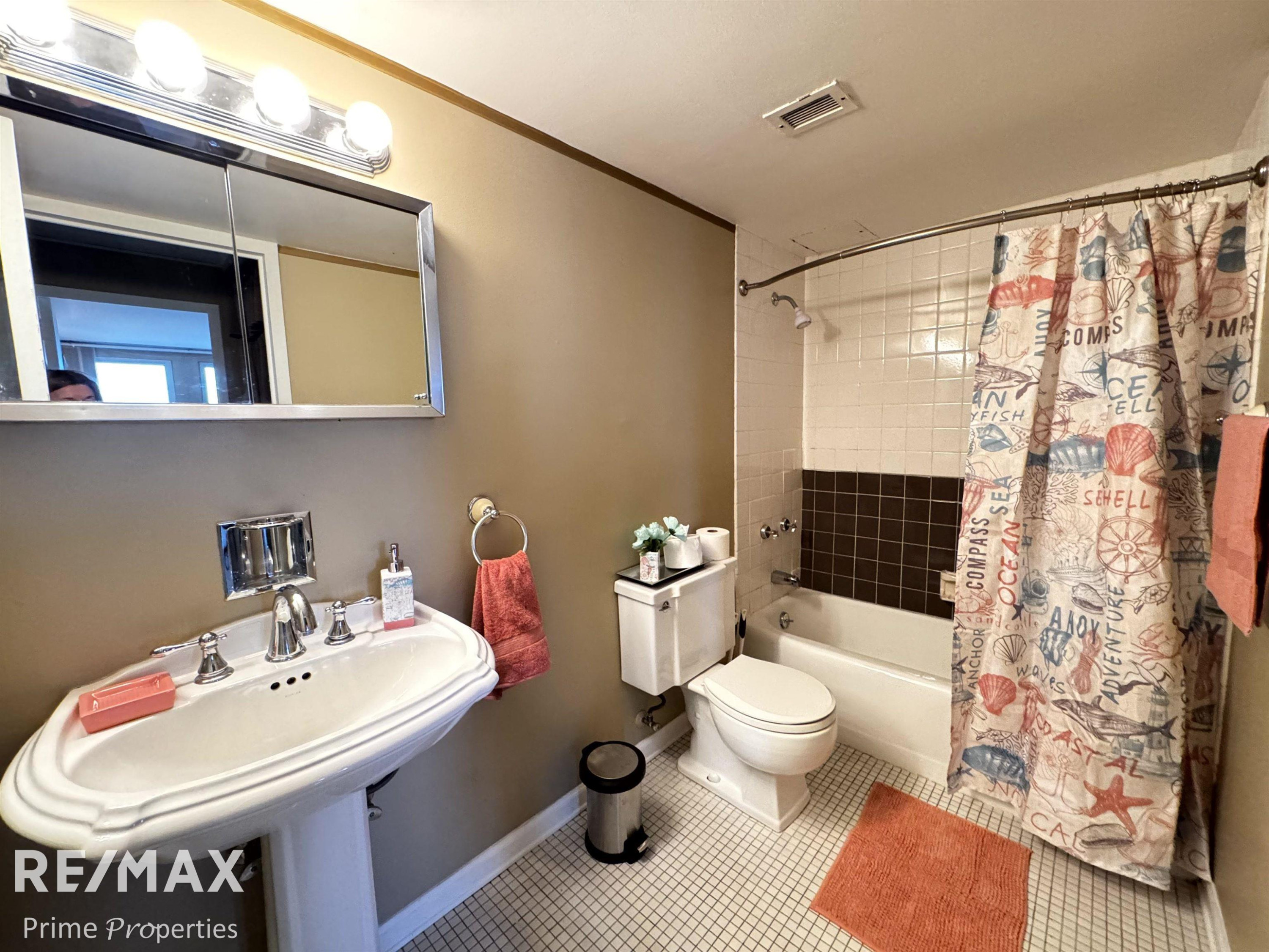 22700 Garrison Street, 704, Dearborn, MI 48124 — Photo 13