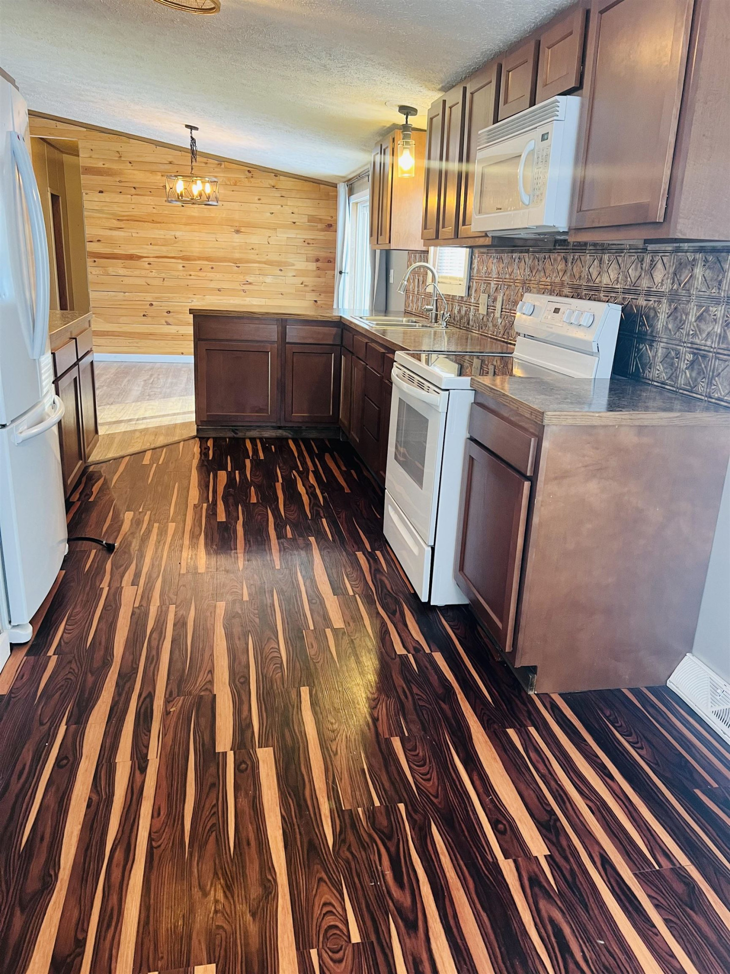 14018 Bishop Road, Chesaning, MI 48616 — Photo 9