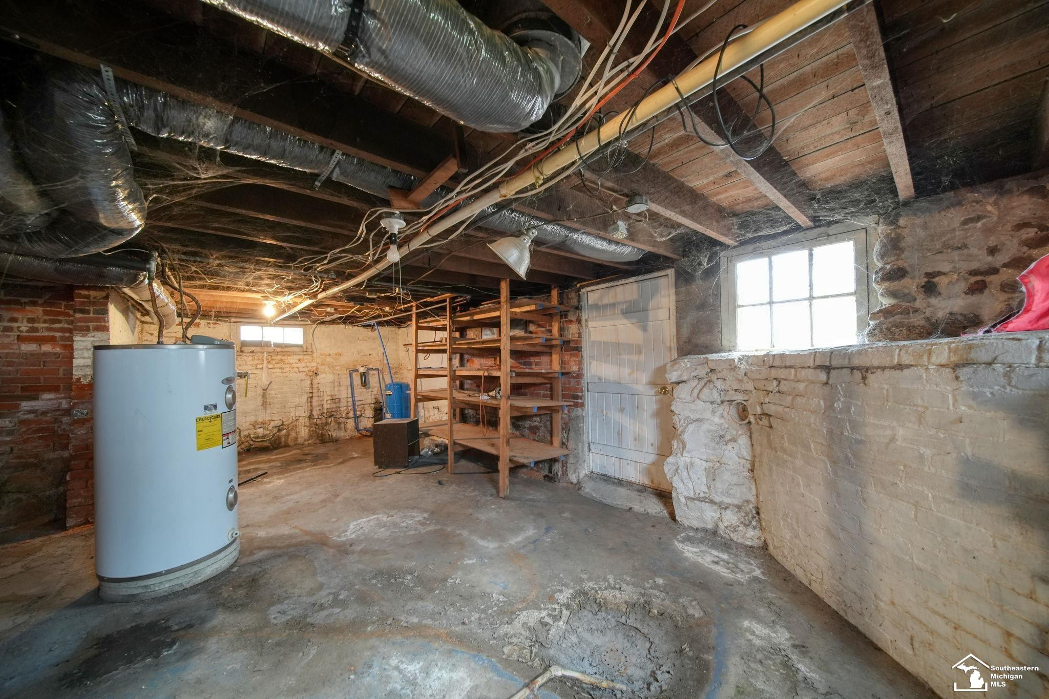 1083 Seneca Street, Adrian, MI 49221 — Photo 21