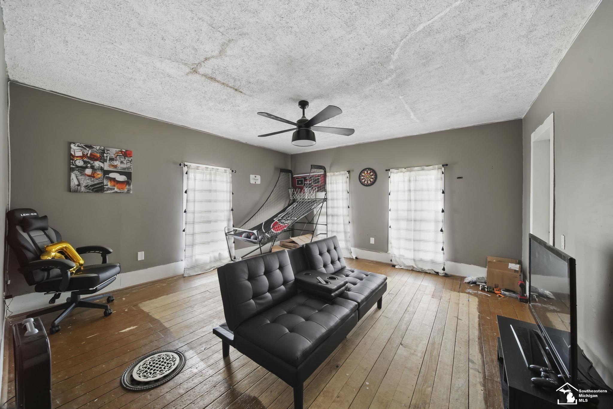 1083 Seneca Street, Adrian, MI 49221 — Photo 30
