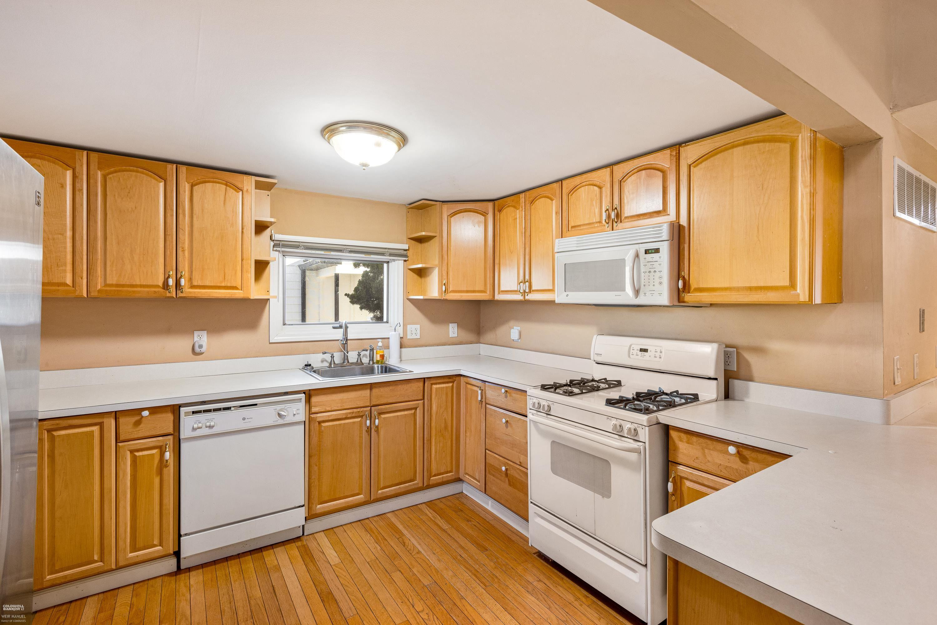 35610 Jeffers Court, MI — Photo 9