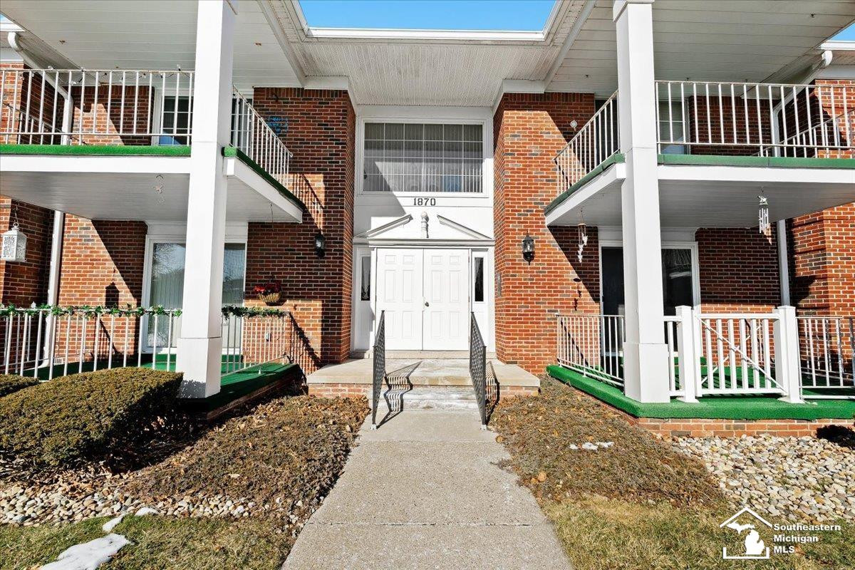 1870 Fort Street, Trenton, MI 48183 — Photo 18