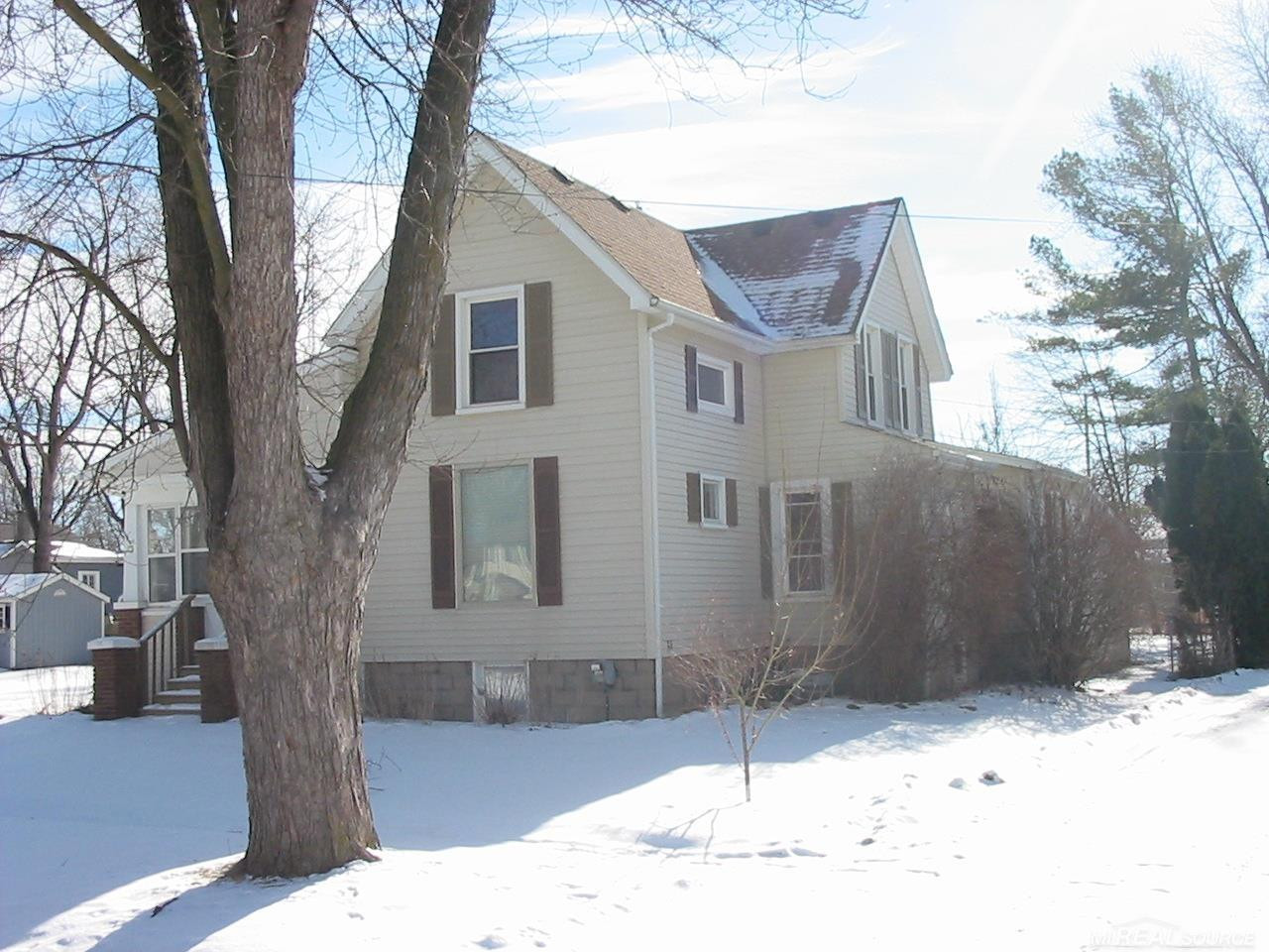 304 W mill Street, Capac, MI 48014 — Photo 2