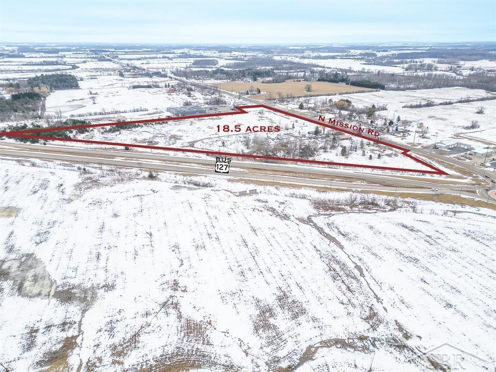 11426 N Mission Road, Clare, MI 48617 — Photo 3