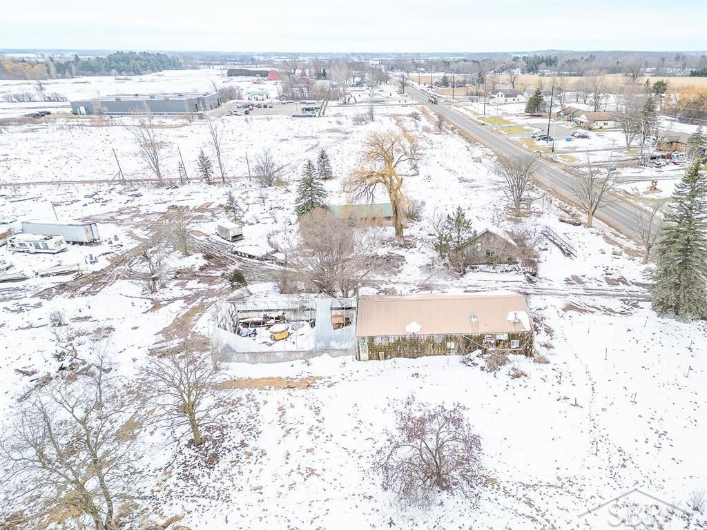 11426 N Mission Road, Clare, MI 48617 — Photo 13