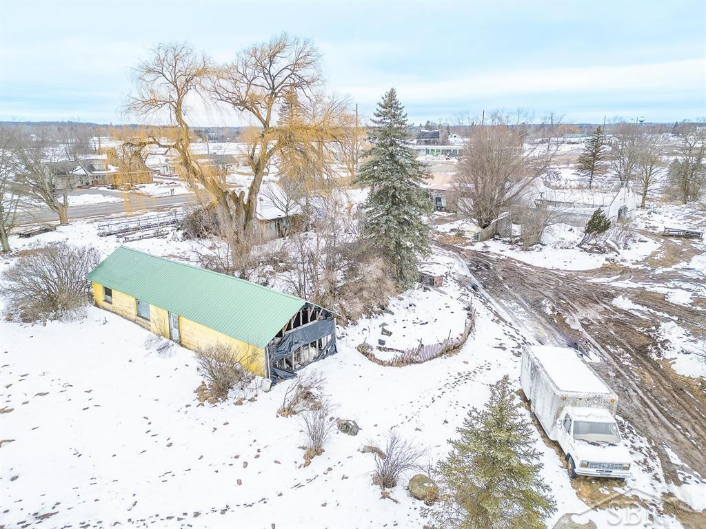 11426 N Mission Road, Clare, MI 48617 — Photo 19