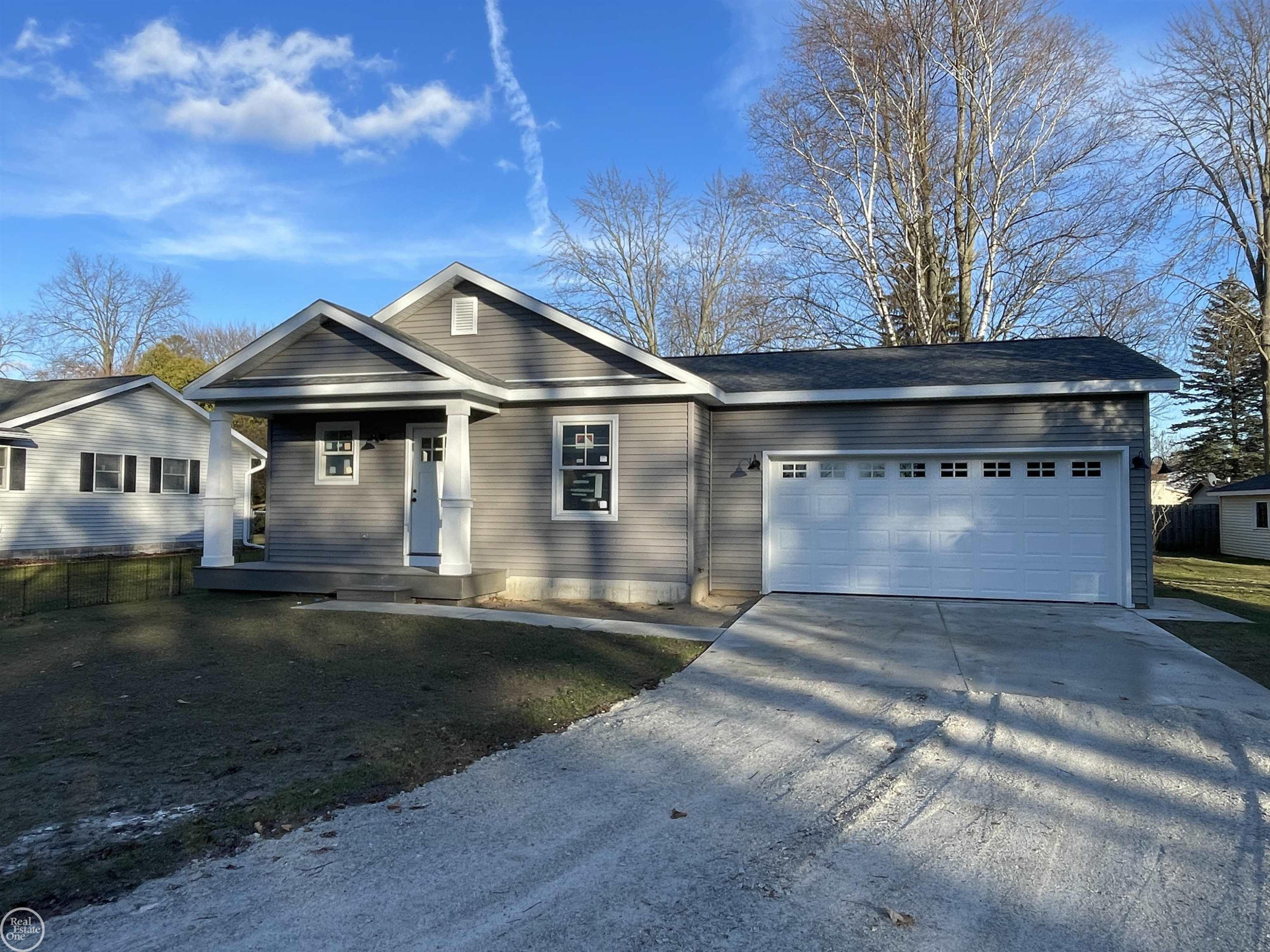 12 Stevenson Street, Croswell, MI 48422 — Photo 2