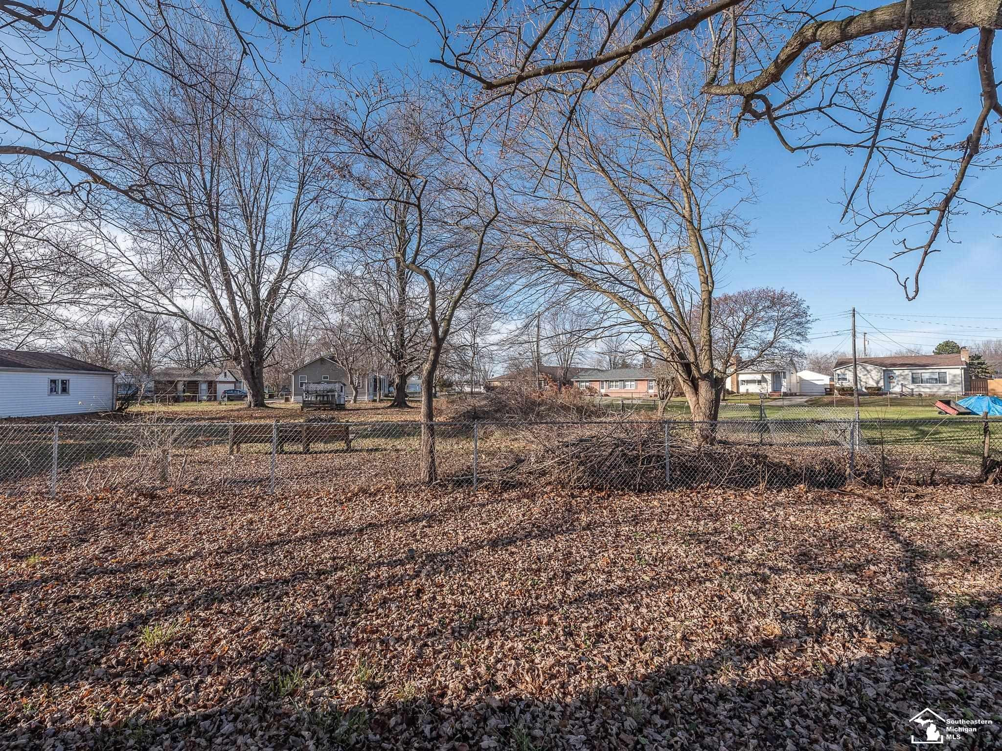 1041 Detroit Avenue, Monroe, MI 48162 — Photo 10