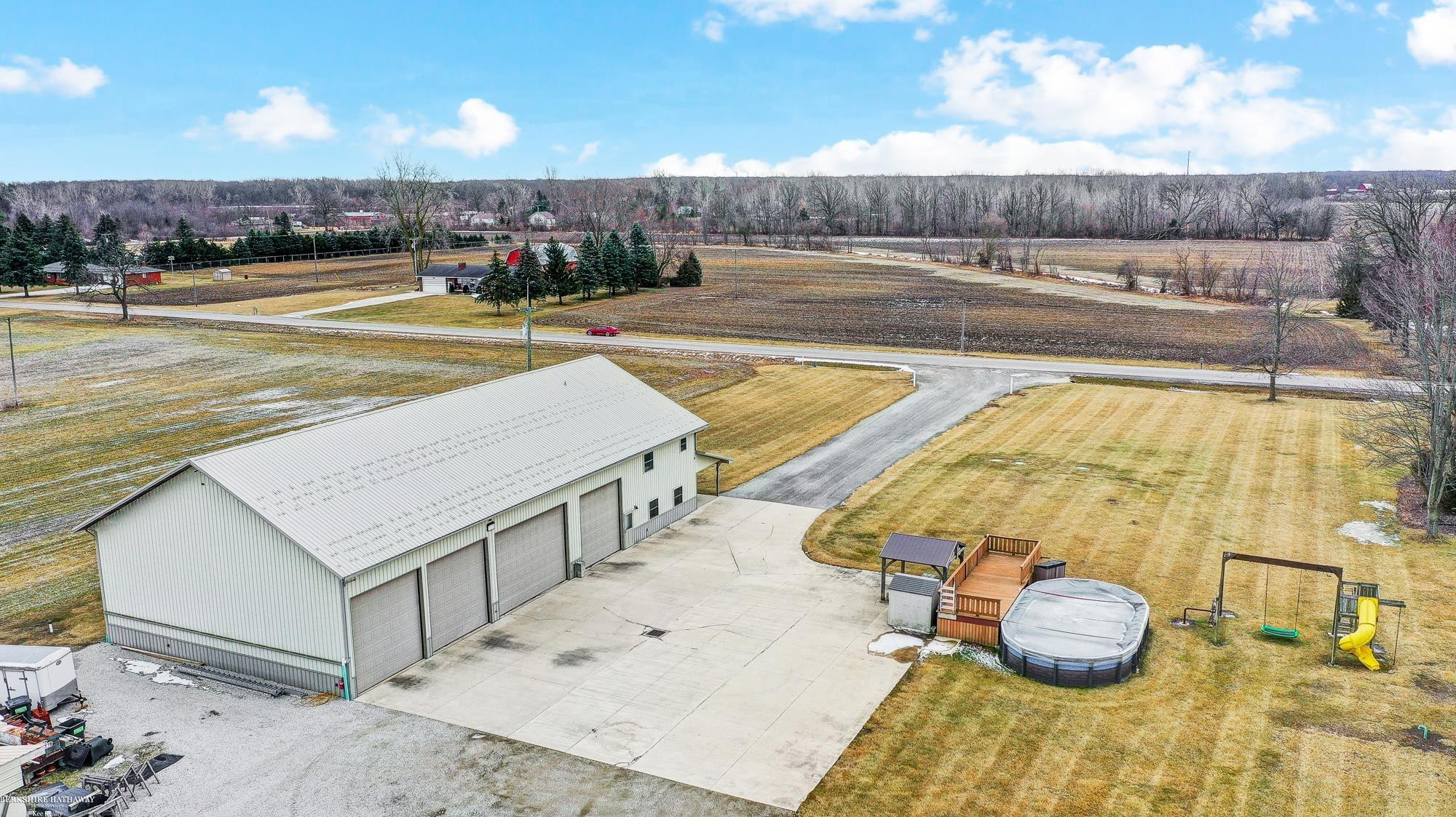 4466 Scofield Carleton Road, Carleton, MI 48117 — Photo 4