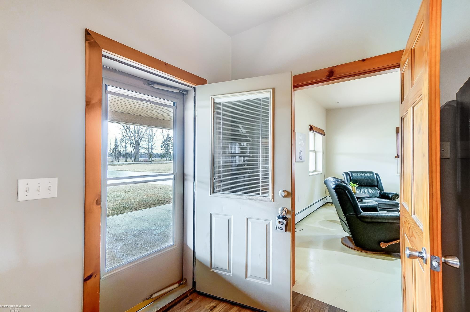 4466 Scofield Carleton Road, Carleton, MI 48117 — Photo 9