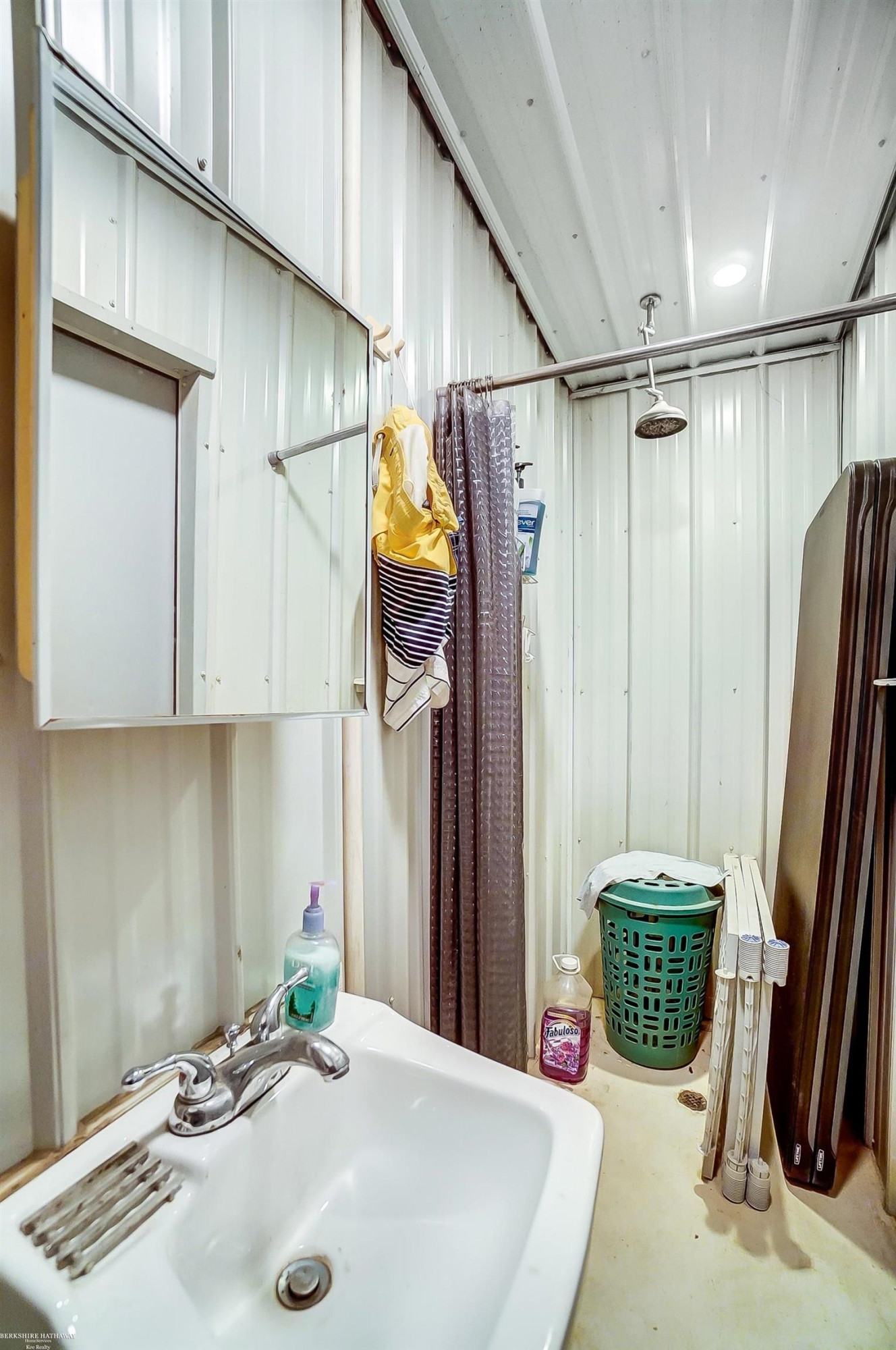 4466 Scofield Carleton Road, Carleton, MI 48117 — Photo 38