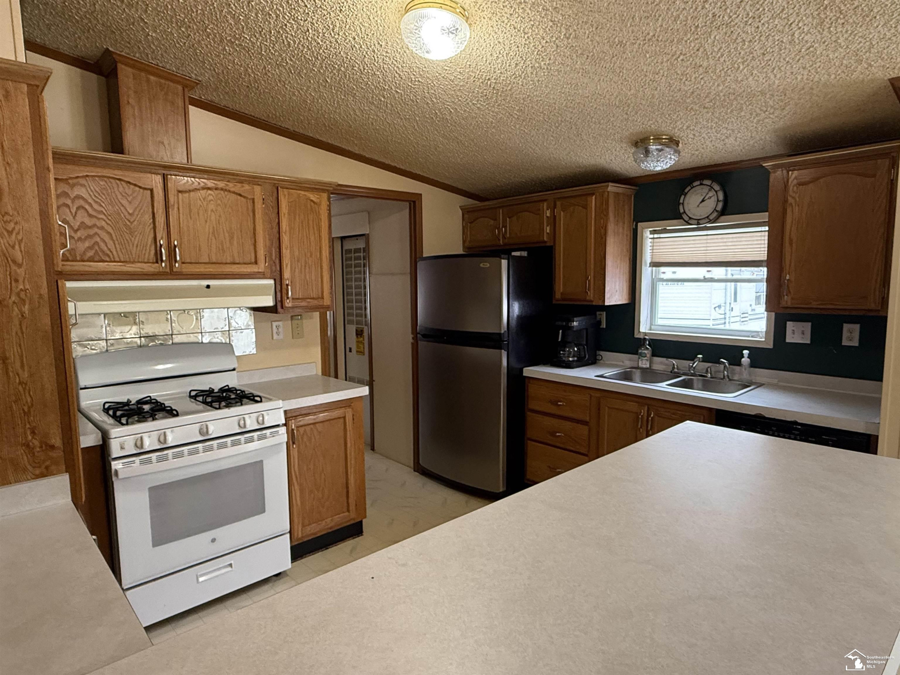 12122 Ostrander Road, Maybee, MI — Photo 8