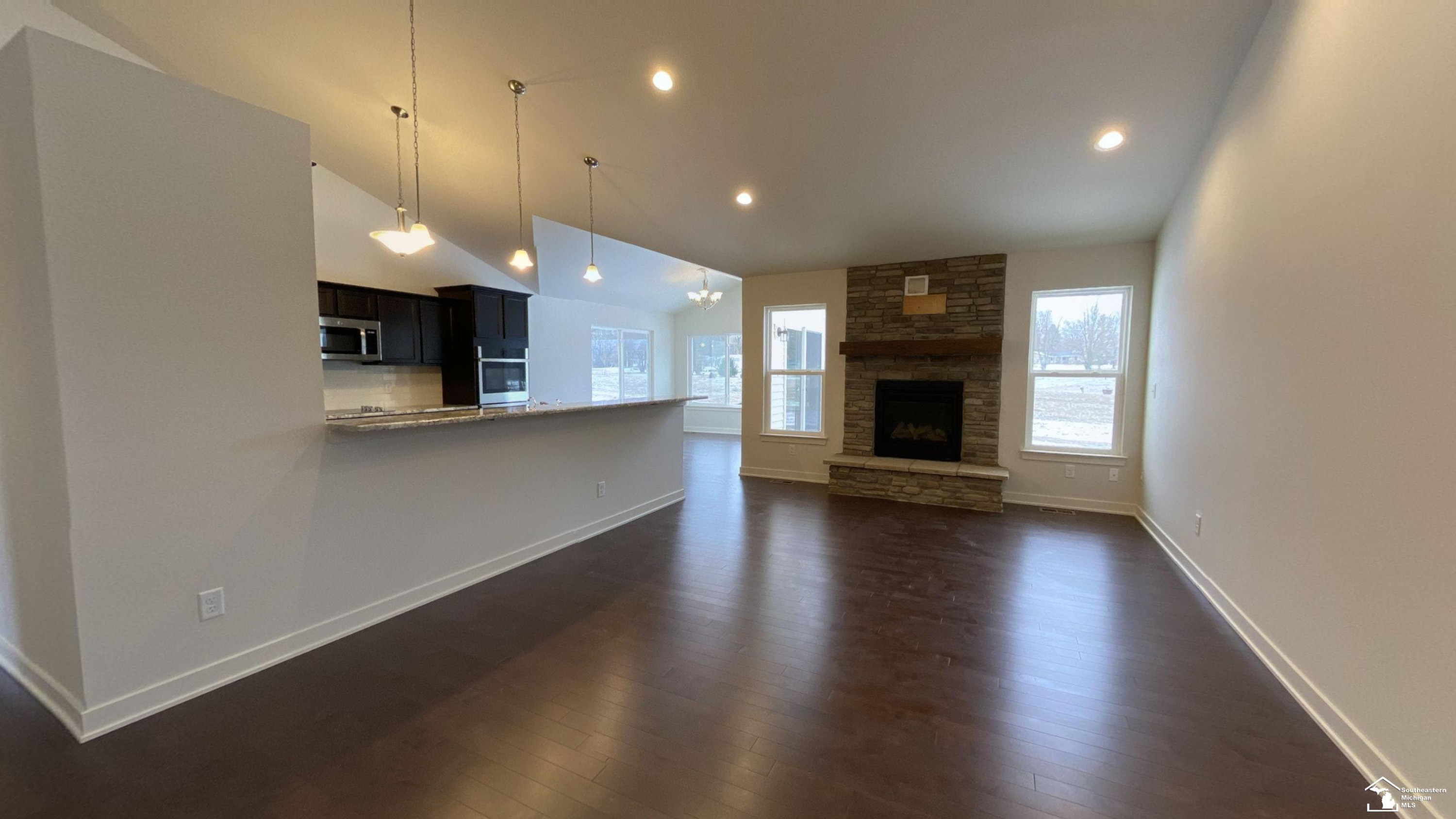 3148 Apple Blossom Way, Monroe, MI 48161 — Photo 2