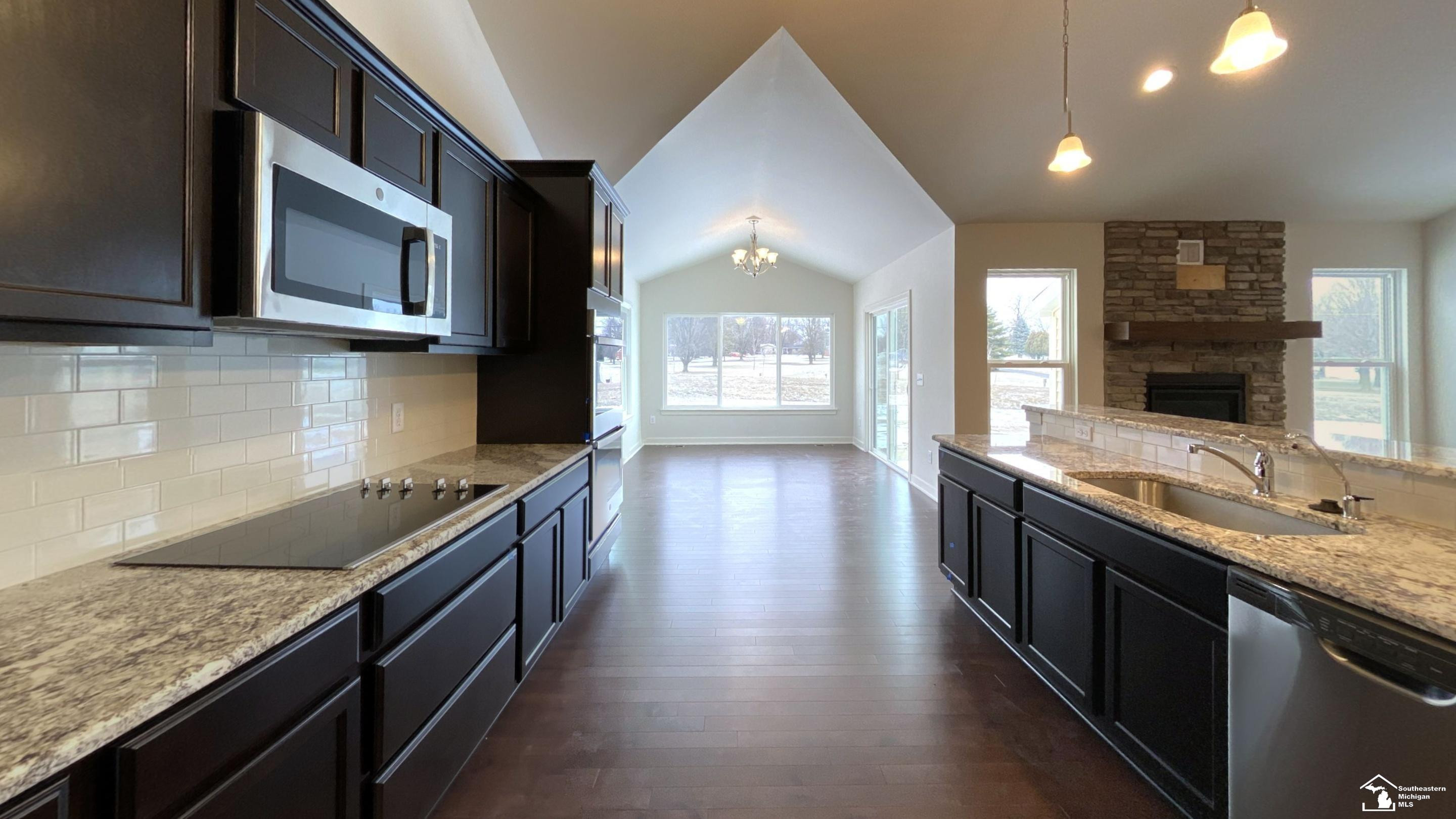 3148 Apple Blossom Way, Monroe, MI 48161 — Photo 8
