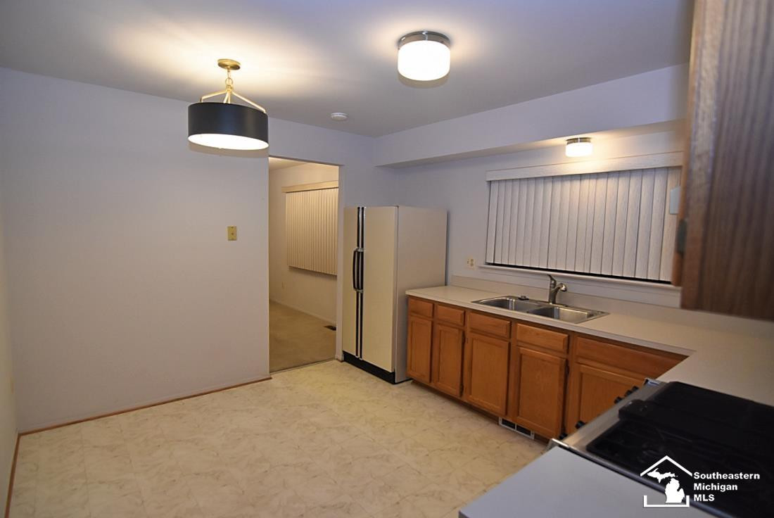 1398 Rue Willette, Ypsilanti, MI 48198 — Photo 6