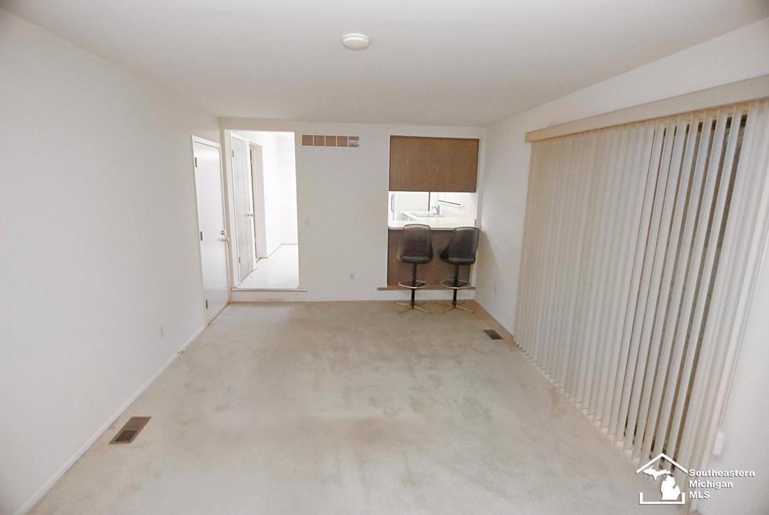 1398 Rue Willette, Ypsilanti, MI 48198 — Photo 8