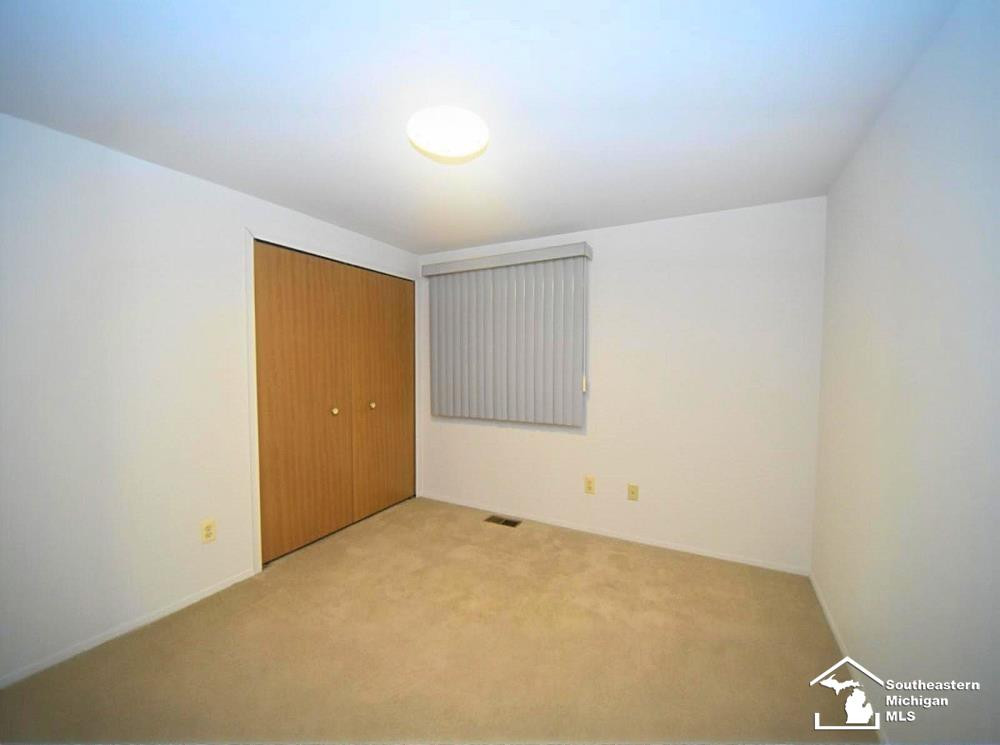 1398 Rue Willette, Ypsilanti, MI 48198 — Photo 24