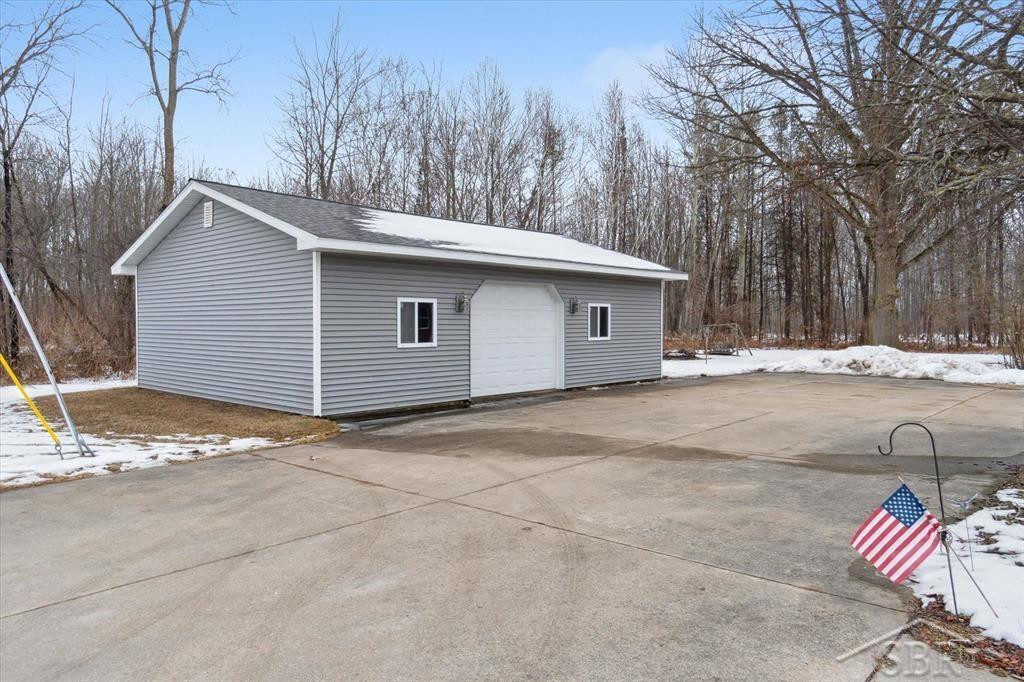100 Hickson Drive, Merrill, MI 48637 — Photo 35