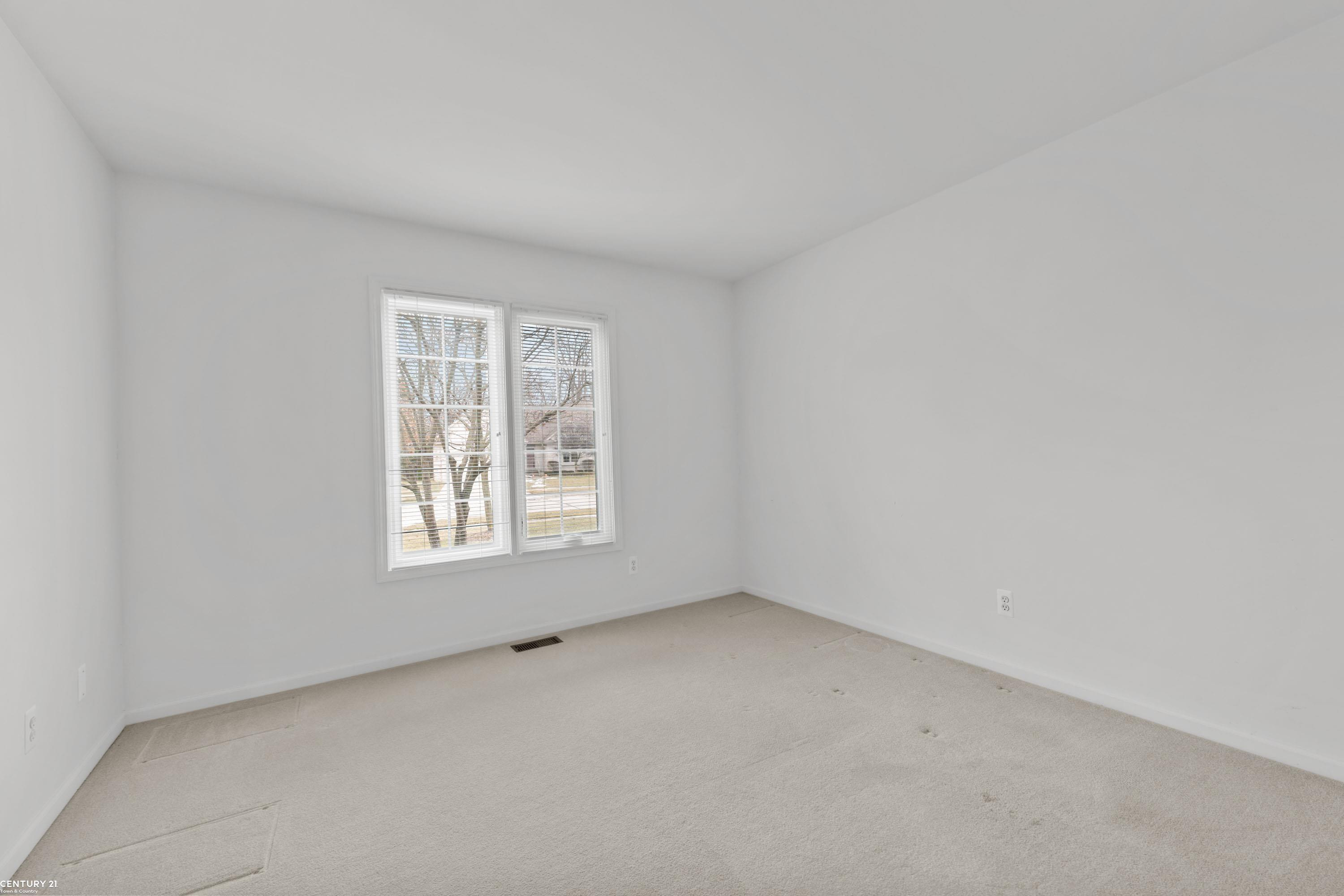 40201 Riverbend Drive, Sterling Heights, MI 48310 — Photo 11
