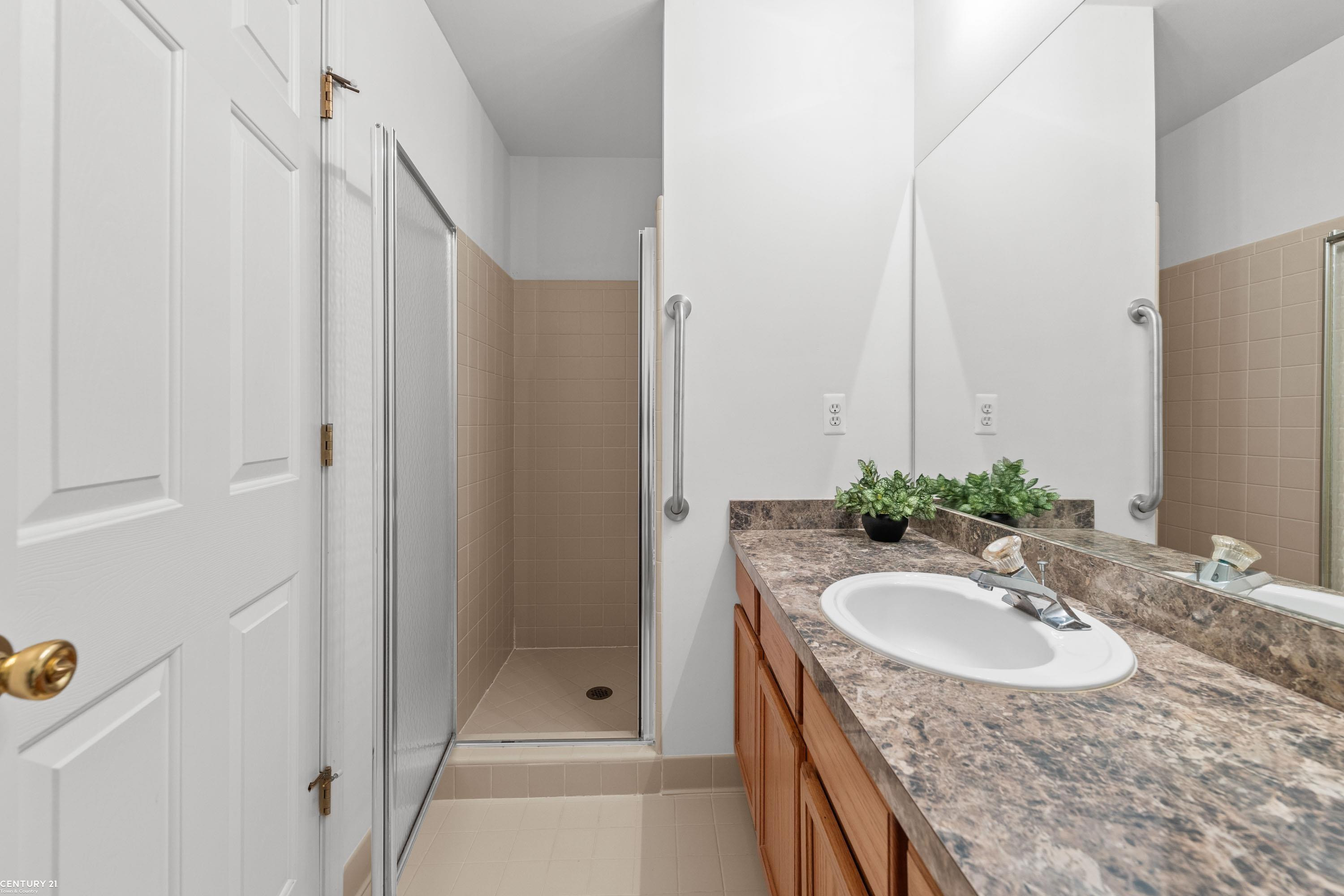40201 Riverbend Drive, Sterling Heights, MI 48310 — Photo 14