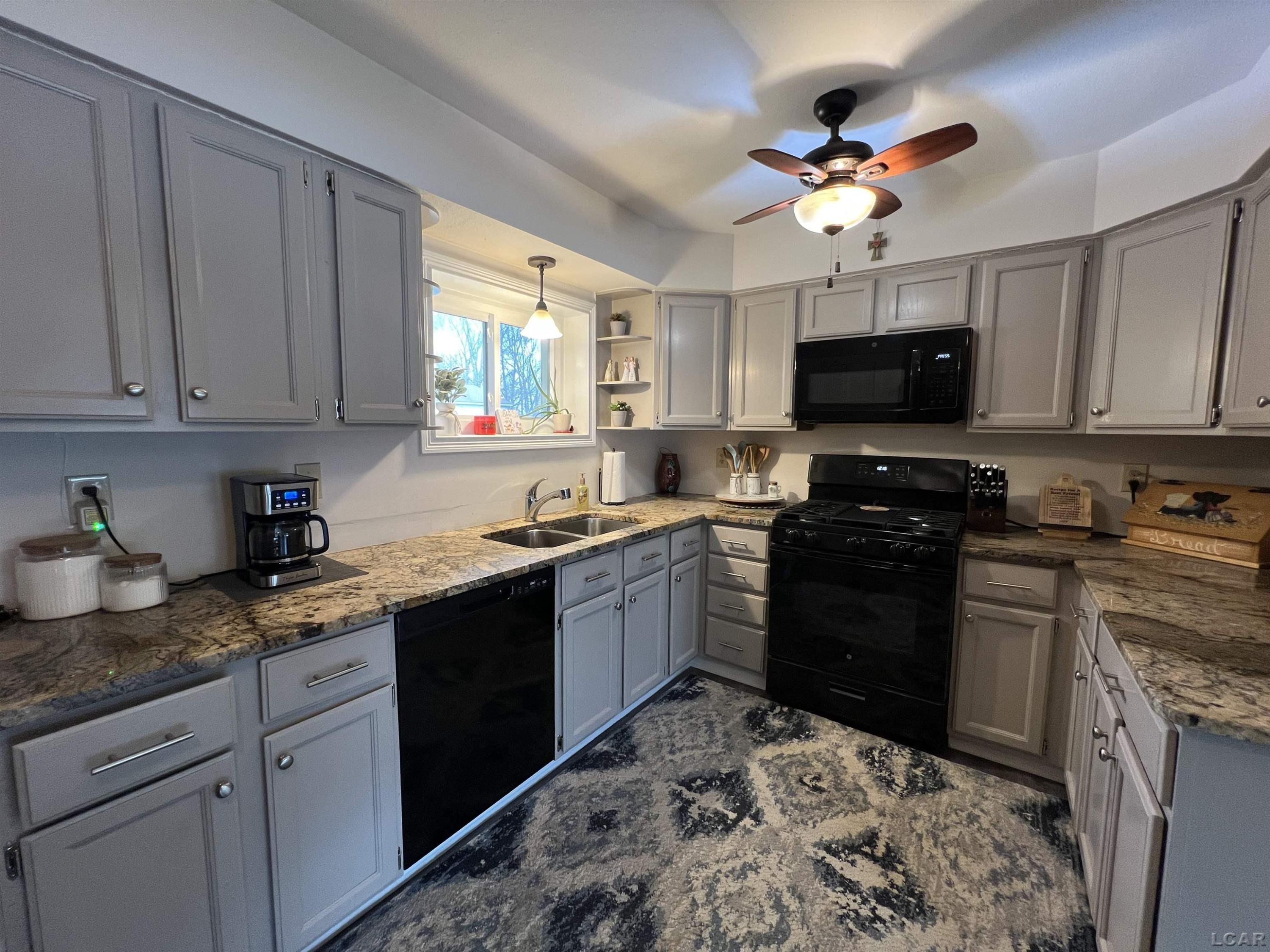 6573 Pawson Road, Onsted, MI 49265 — Photo 7