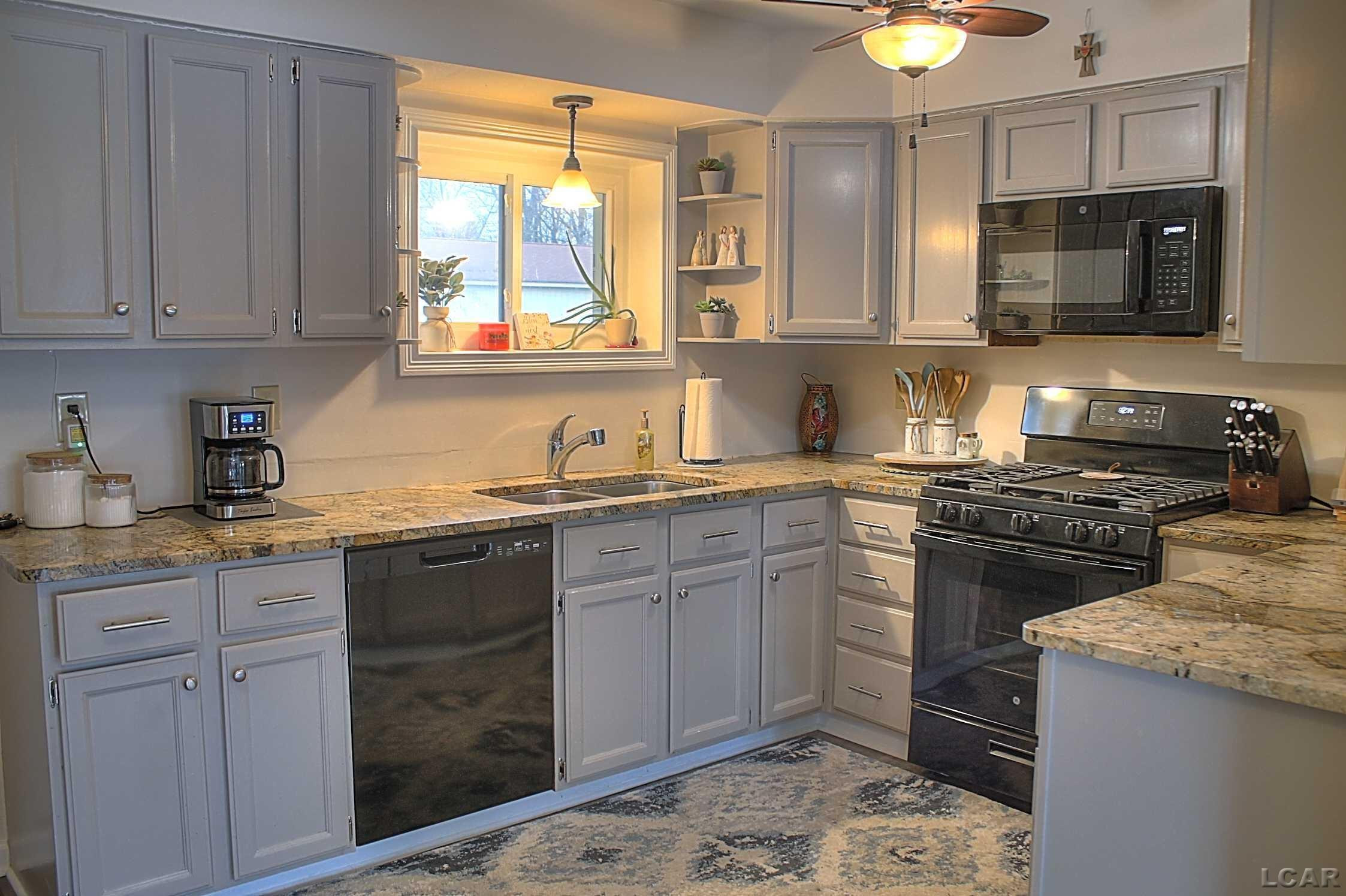 6573 Pawson Road, Onsted, MI 49265 — Photo 9
