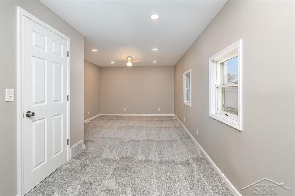 308 N Auburn Road, Auburn, MI 48611 — Photo 22