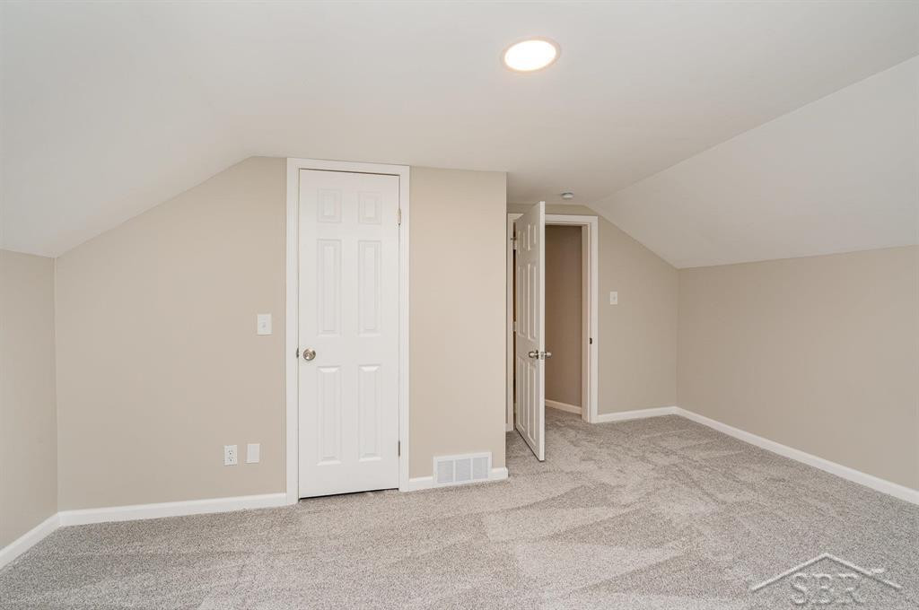 308 N Auburn Road, Auburn, MI 48611 — Photo 25