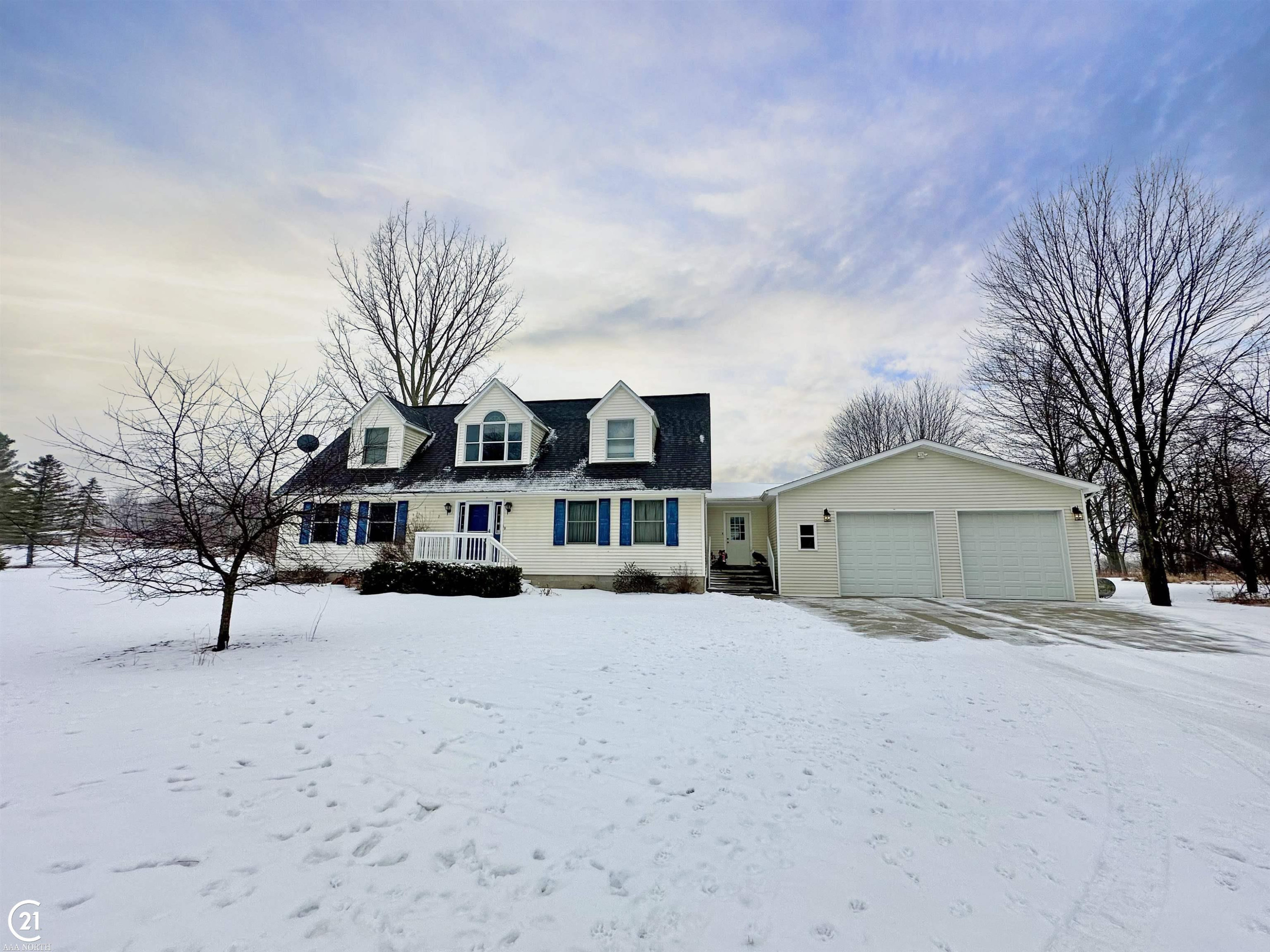 5495 Burton Road, MI 48014 — Photo 2