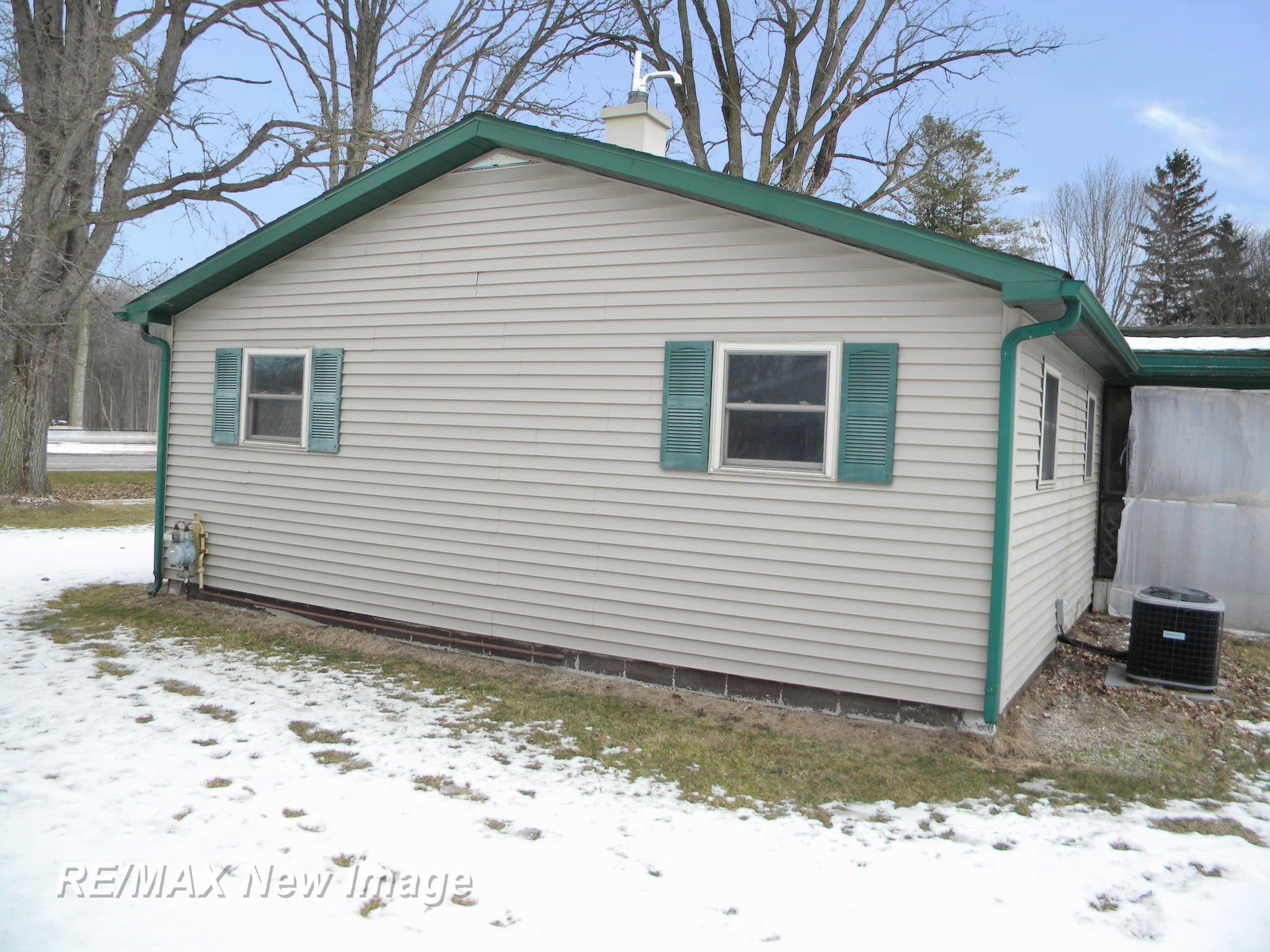 1104 E Burt Road, Burt, MI 48417 — Photo 19