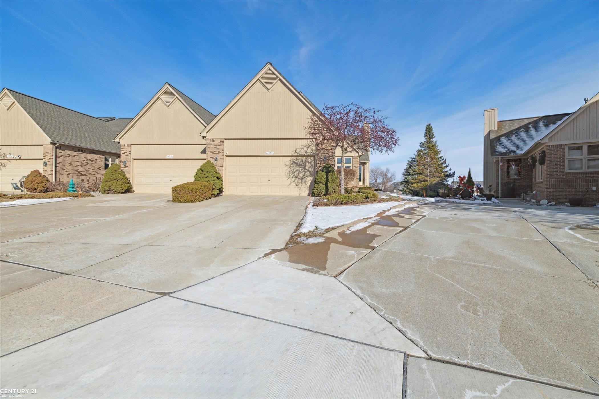 14898 Stoney Brook Drive, Shelby Twp, MI 48315 — Photo 4