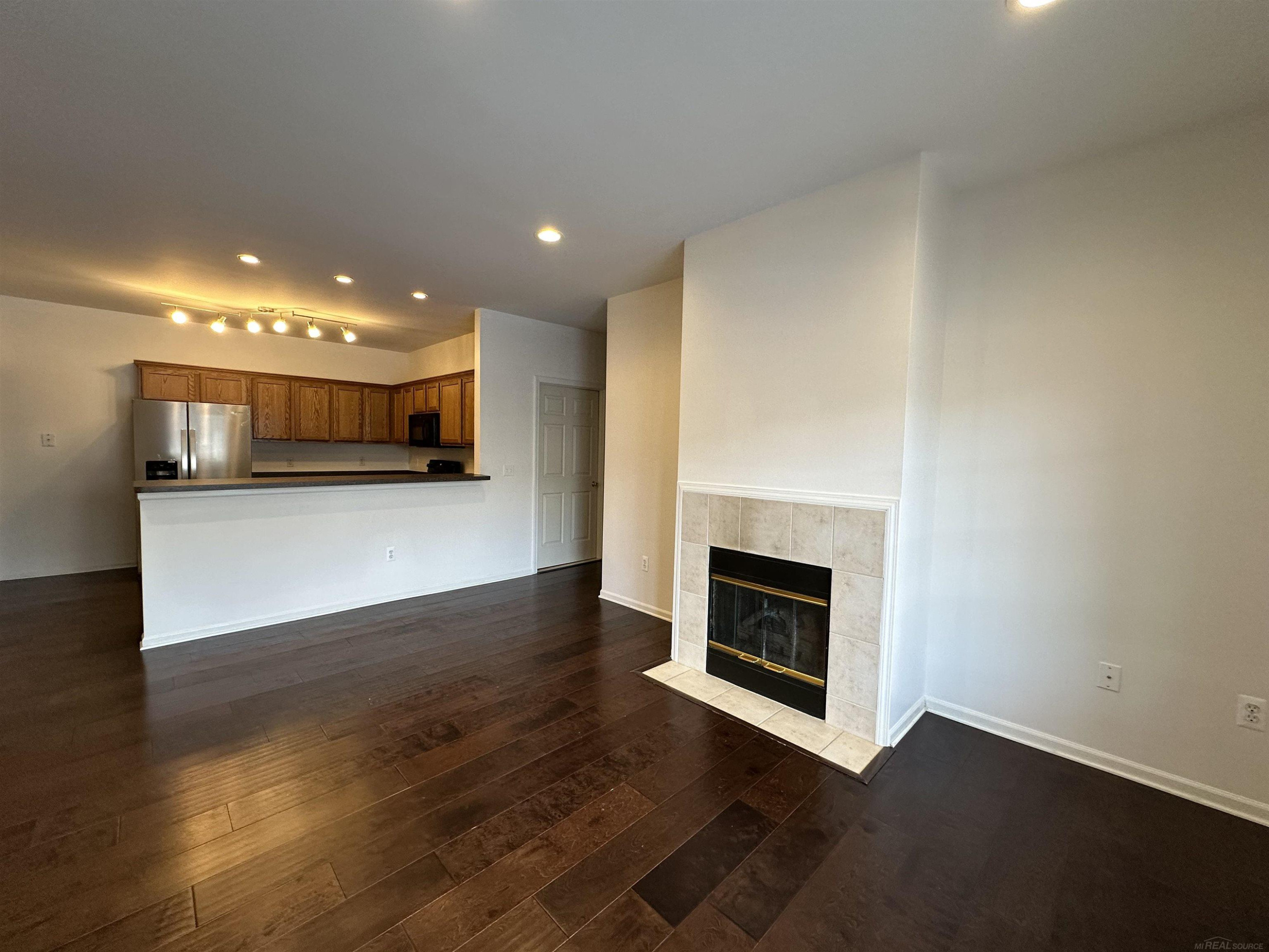5638 Acorn Lane, Sterling Heights, MI 48314 — Photo 6