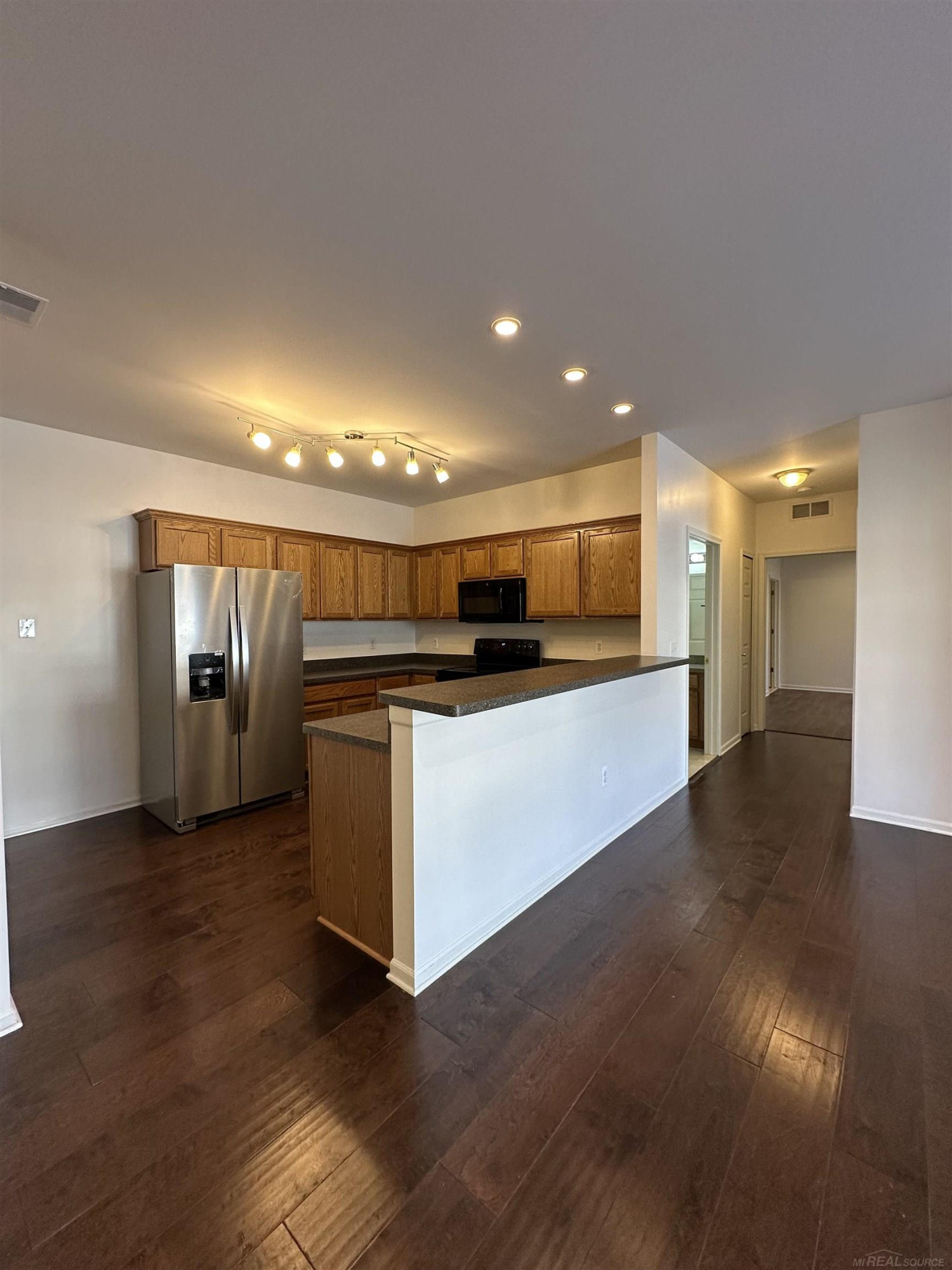 5638 Acorn Lane, Sterling Heights, MI 48314 — Photo 9