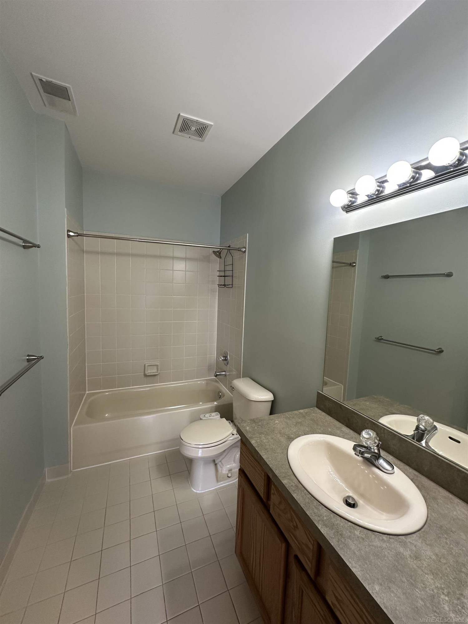 5638 Acorn Lane, Sterling Heights, MI 48314 — Photo 13