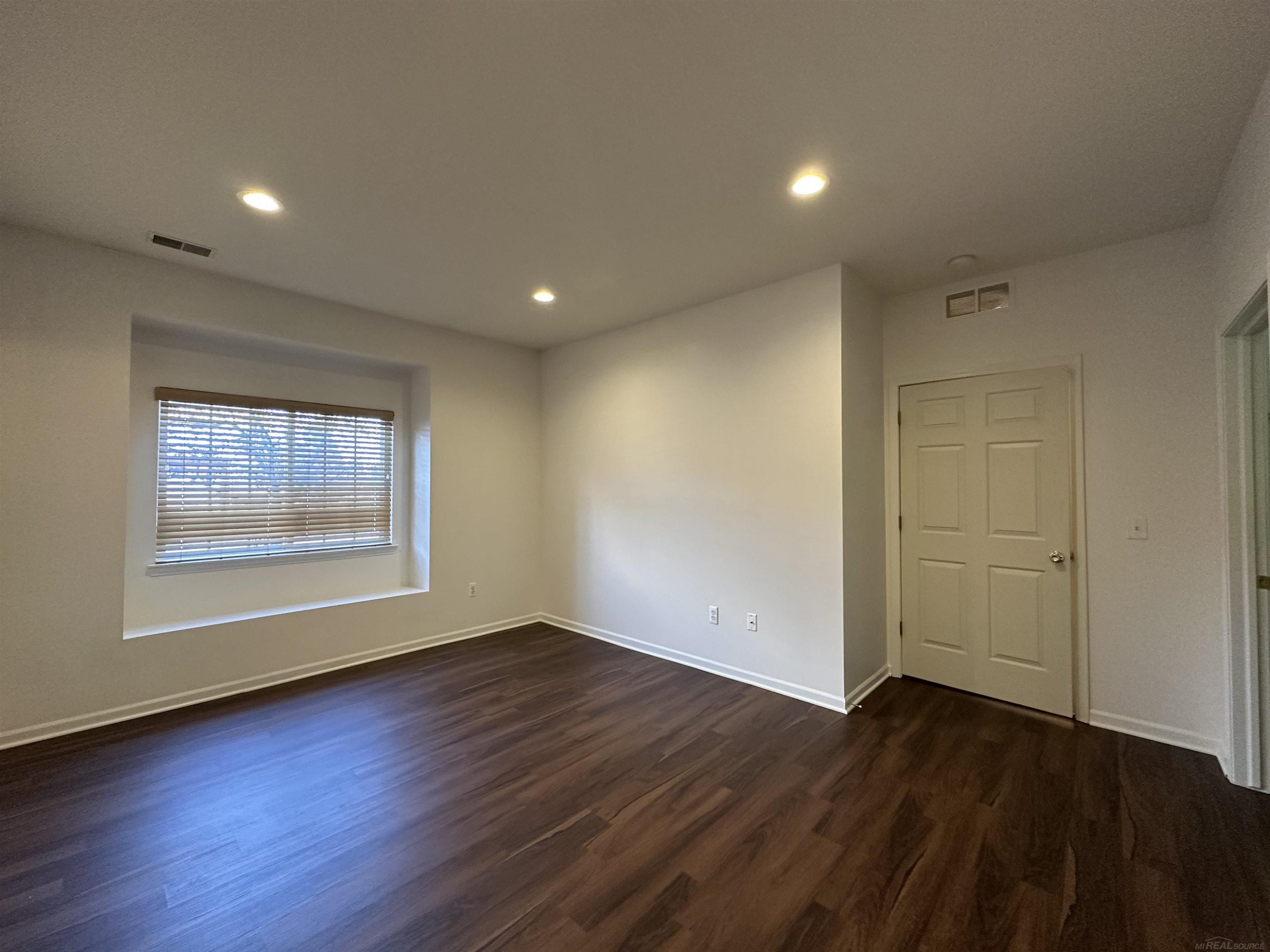 5638 Acorn Lane, Sterling Heights, MI 48314 — Photo 15