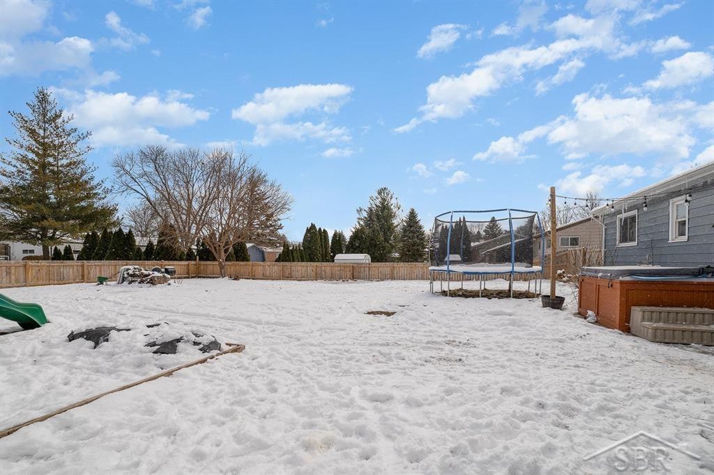 309 Southlawn Drive, Auburn, MI 48611 — Photo 23