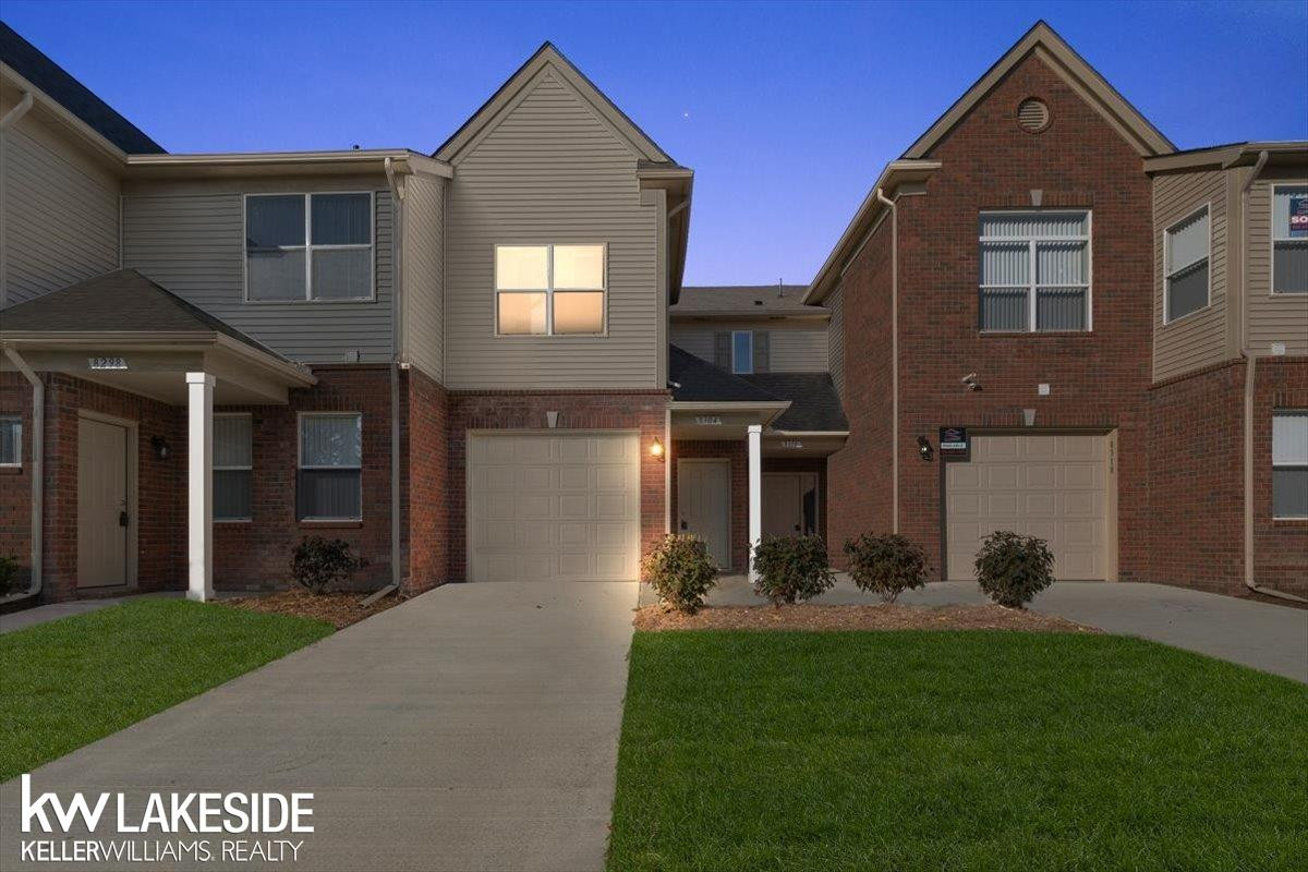 8304 Heywood Circle, Sterling Heights, MI 48312 — Photo 2