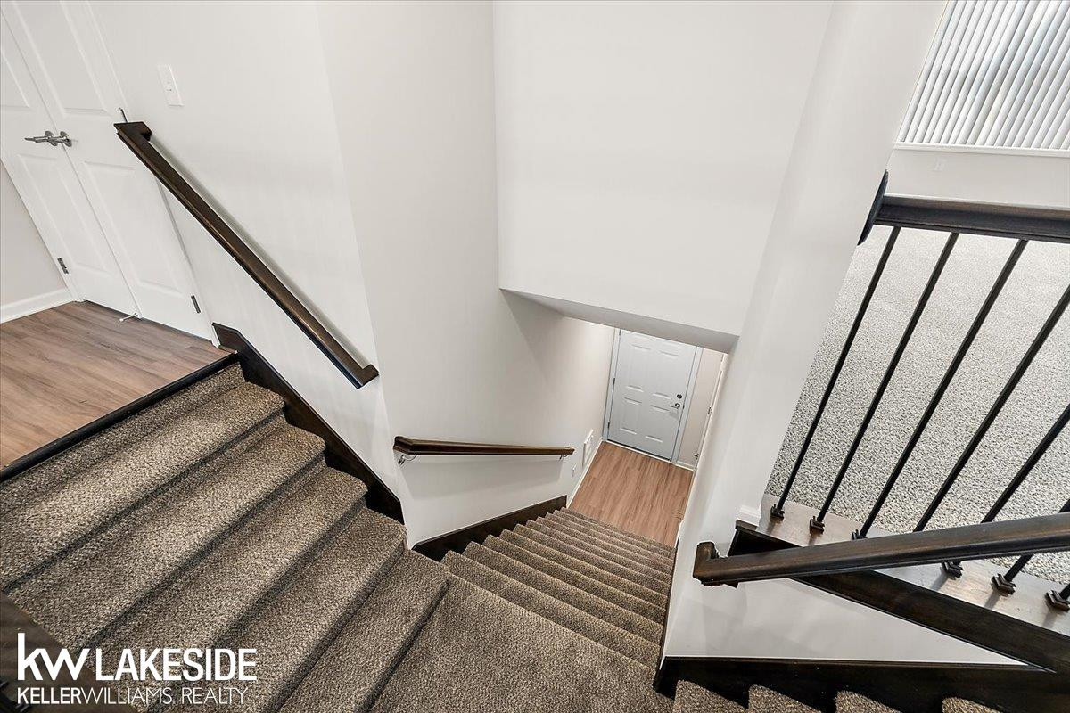 8304 Heywood Circle, Sterling Heights, MI 48312 — Photo 10