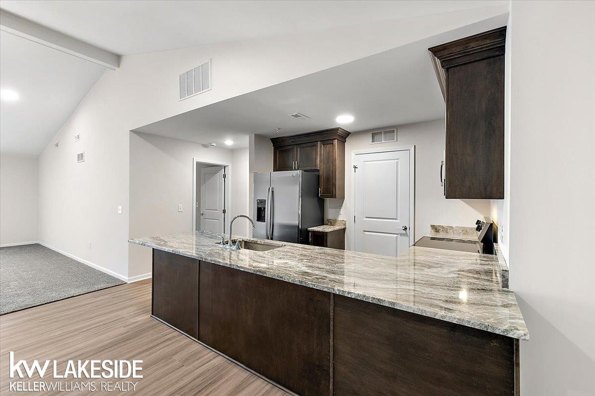 8304 Heywood Circle, Sterling Heights, MI 48312 — Photo 19