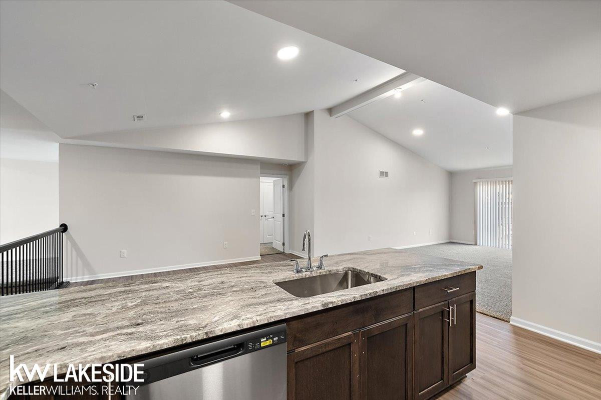 8304 Heywood Circle, Sterling Heights, MI 48312 — Photo 22