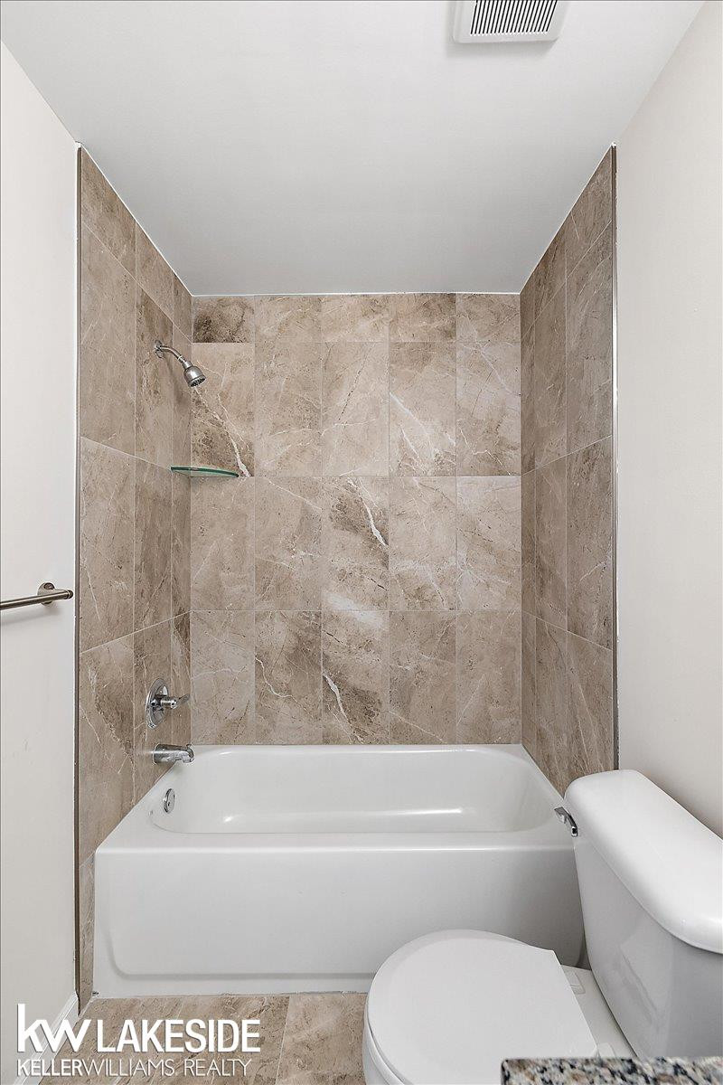8304 Heywood Circle, Sterling Heights, MI 48312 — Photo 27