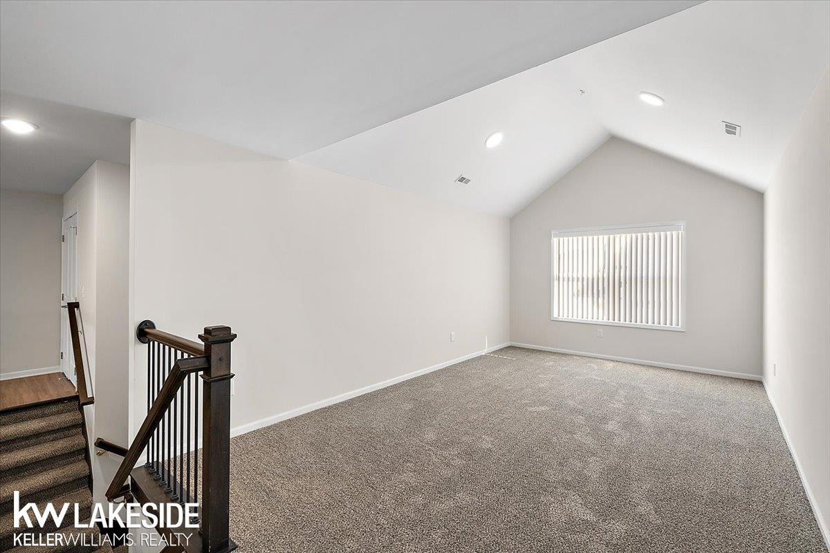 8304 Heywood Circle, Sterling Heights, MI 48312 — Photo 38